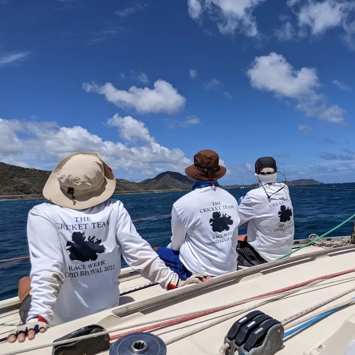 #antiguasailingweek is over, what an event✨! We had an amazing week, thank you all very much! Proud to say 5/5 Family members took part spontaneously AND raced: me on Cricket with Sandy Mair, and Christian and the Girls on Penmanship, a catamaran 72 