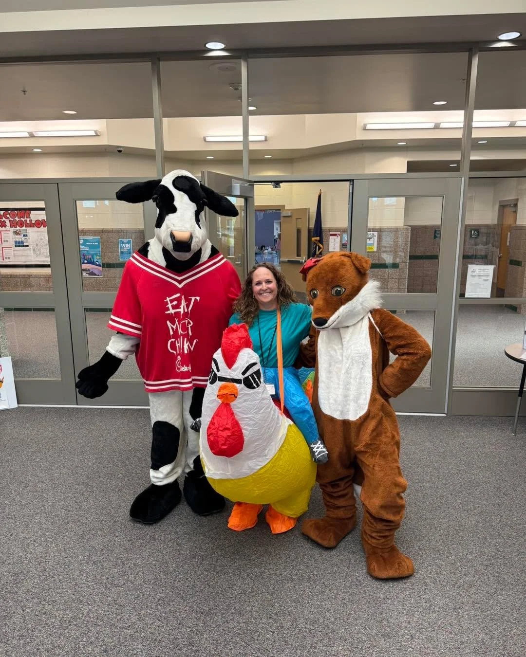 🦊 

▪️Today, students who raised $100 during our Minecraft Fundraiser, got to eat Breakfast with a Cow, Fox, and a CHICKEN JOCKEY! 

🐮There were some delicious Chick-fil-a breakfast sandwiches, fruit, and drinks! 

🫶🏻Thank you to chickfila_jordan