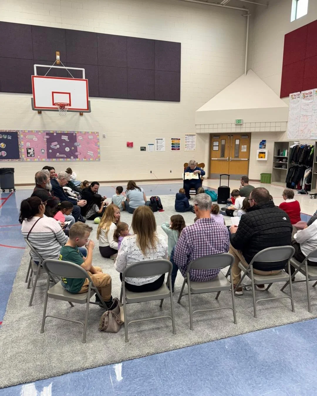 Last weeks recap: 🦊 

📚 We wanted to thank those who  came to our book fair and Grandparent story hour, and  for their support to make this event so fun! 

🏅 Sollevare celebrated their victory in taking the gold with fun games. 

We wanted to give