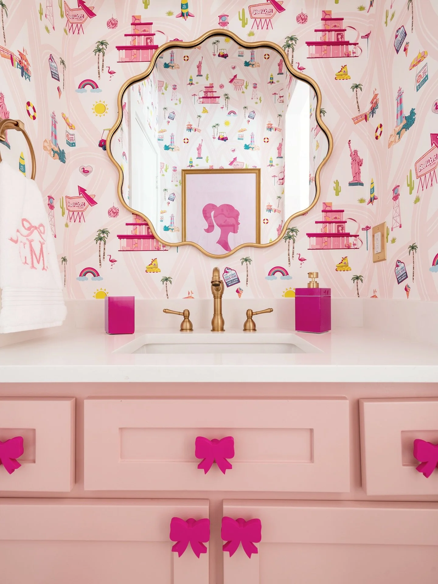 Remember our princess bedroom project? 💗✨ Well&hellip; funny story&hellip;

When we first &ldquo;interviewed&rdquo; our sweet little 4 yr old client, she made it very clear she wanted a BARBIE room! (Slide 5) 😁because Ummm of course she did! 🤷🏻&z