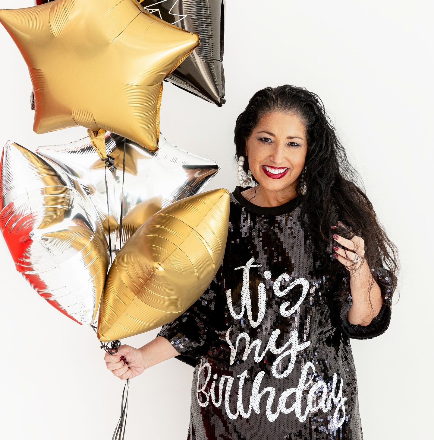 Happy Birthday to ME! 🎂🎈👑

I always thought it was corny to celebrate yourself or to toot your own horn because I always felt like it was someone else&rsquo;s job to do that for you! 
And although that happens also, ☺️ I&rsquo;m in that part of my