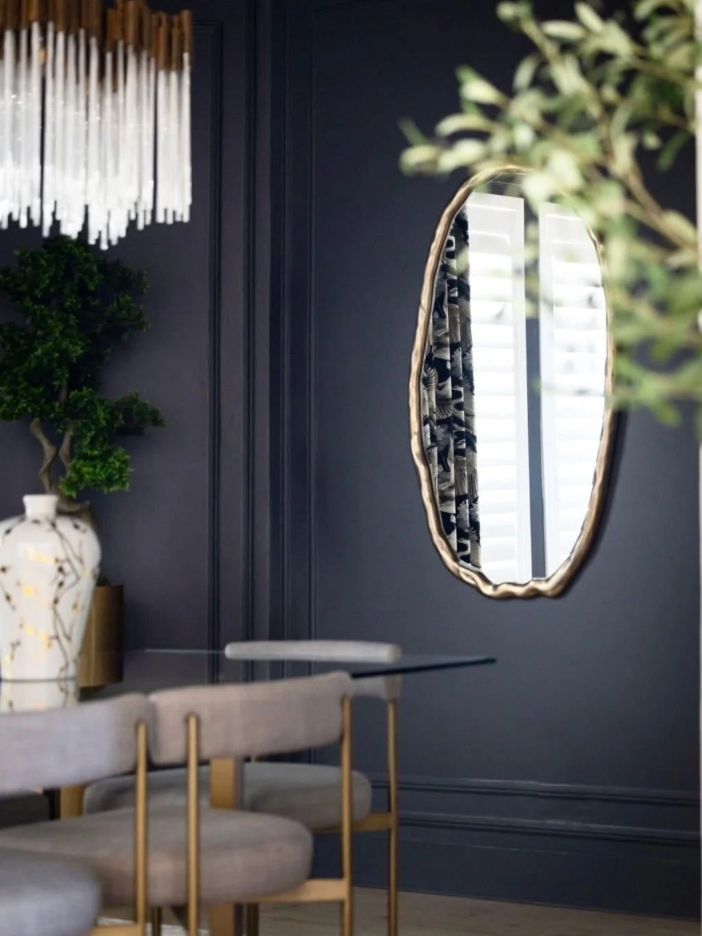 Does your Dining Room bring the Dramaaaaa 
before anyone sits down? 😎🖤✨

Every great design begins with a vision! 
And the courage to fully commit to it! 
Our Prosper Clients did that! 🙌🏼

Swipe to the end to see the Before (where we started) a s