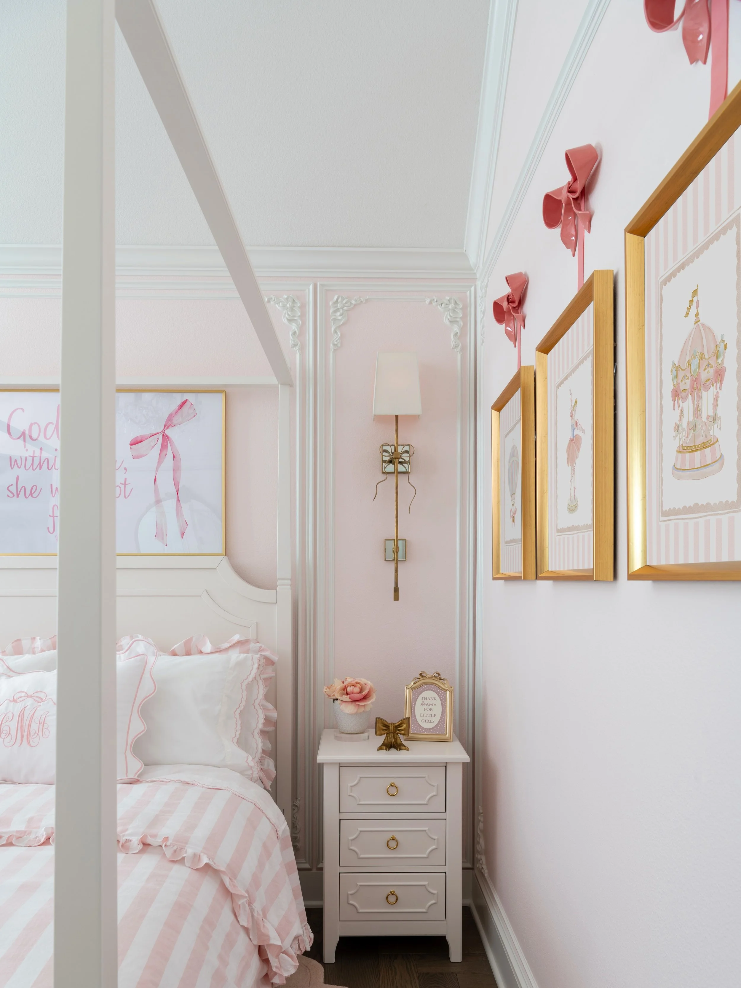 🎀
Tell me you love 🎀&rsquo;s without telling me you love 🎀&rsquo;s 😂

How many 🎀&rsquo;s can you spot? 👀
And that&rsquo;s just in the FIRST image alone 😄✨

Mom wanted timeless &amp; elevated&hellip; daughter wanted bows, pink &amp; sparkle 😆 
