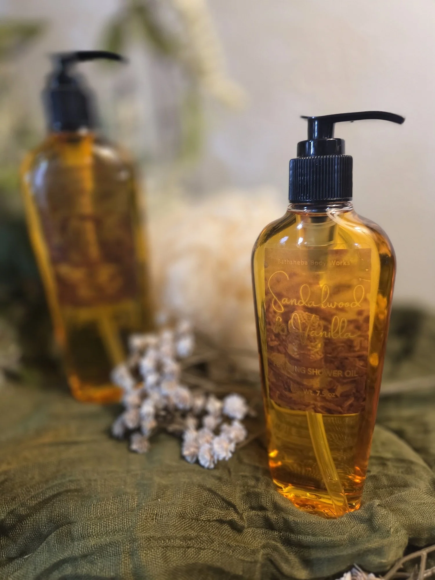 Shower-Oil-Sandalwood-Vanilla-5.jpg