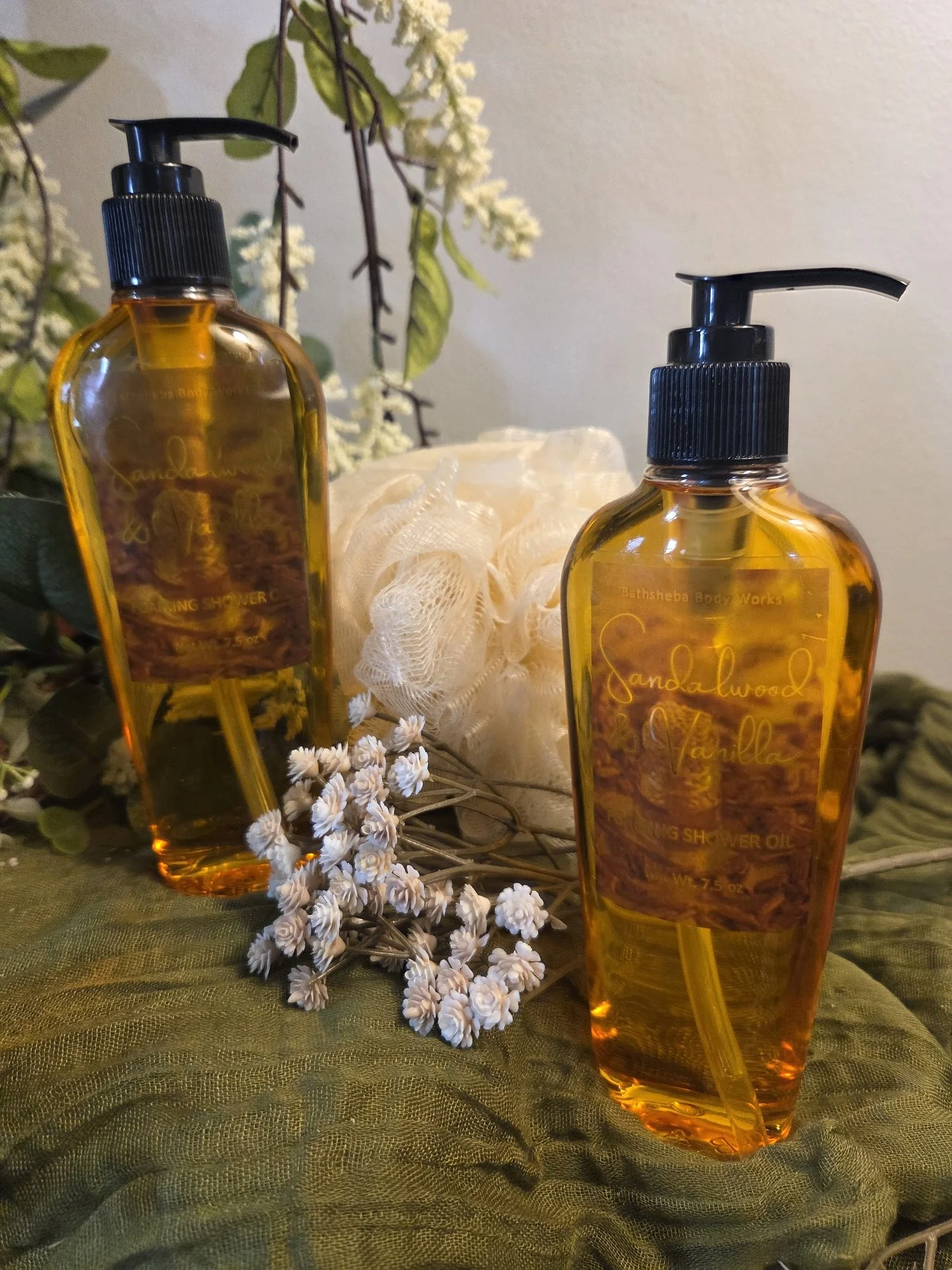 Shower-Oil-Sandalwood-Vanilla-6.jpg