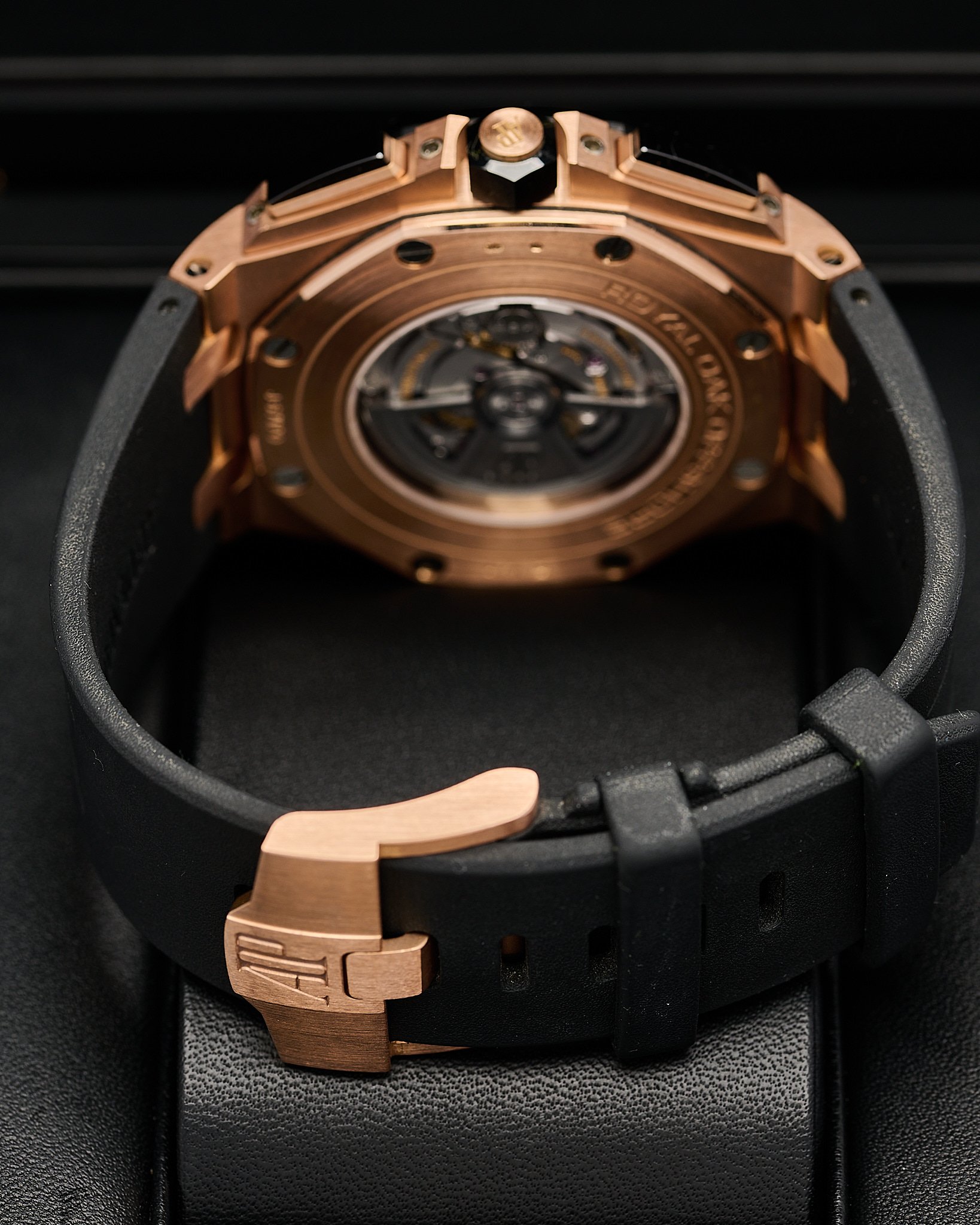 Audemars Piguet royal oak offshore chronograph 26401RO.OO.A002CA.02_26.jpg