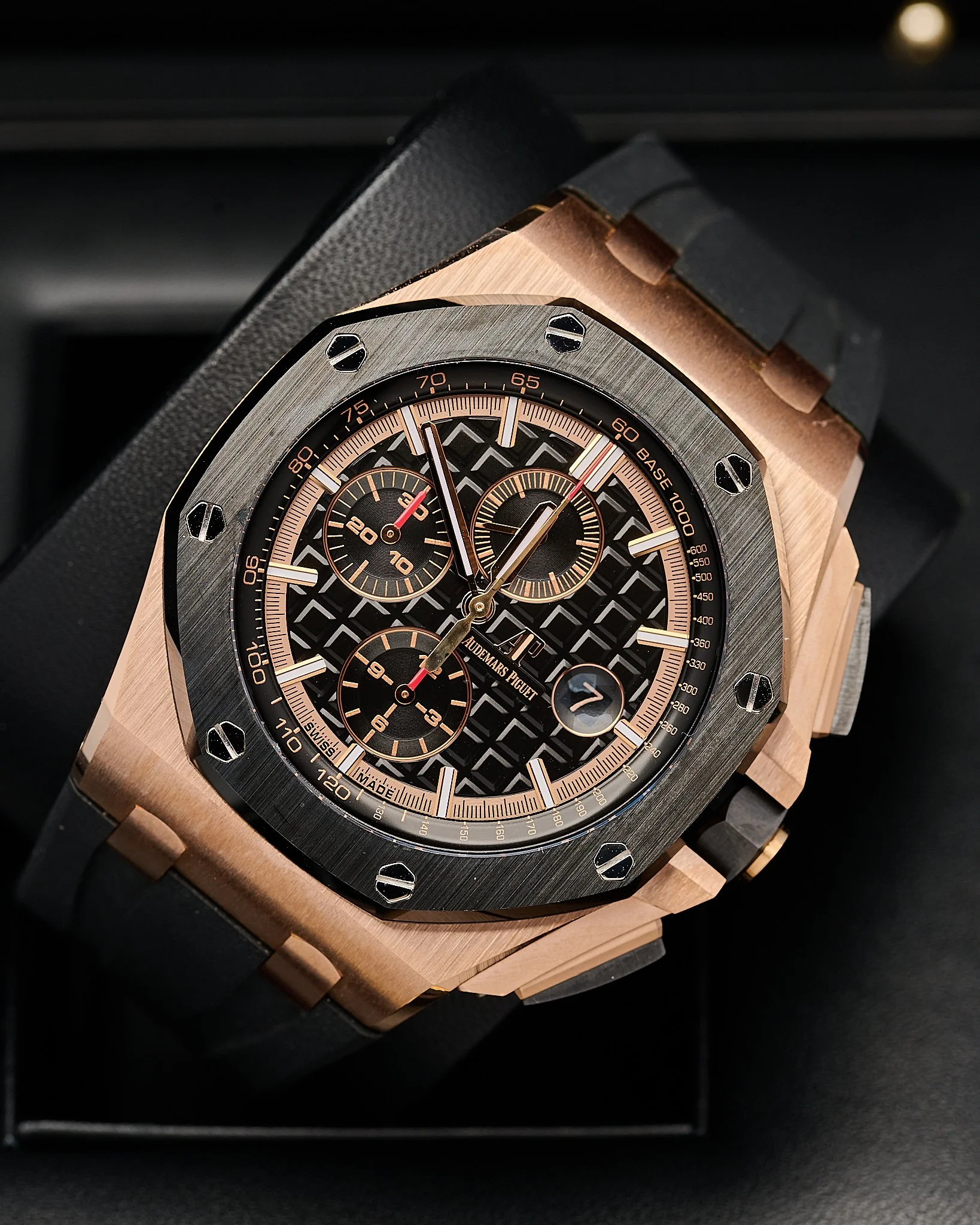 Audemars Piguet royal oak offshore chronograph 26401RO.OO.A002CA.02_24.jpg