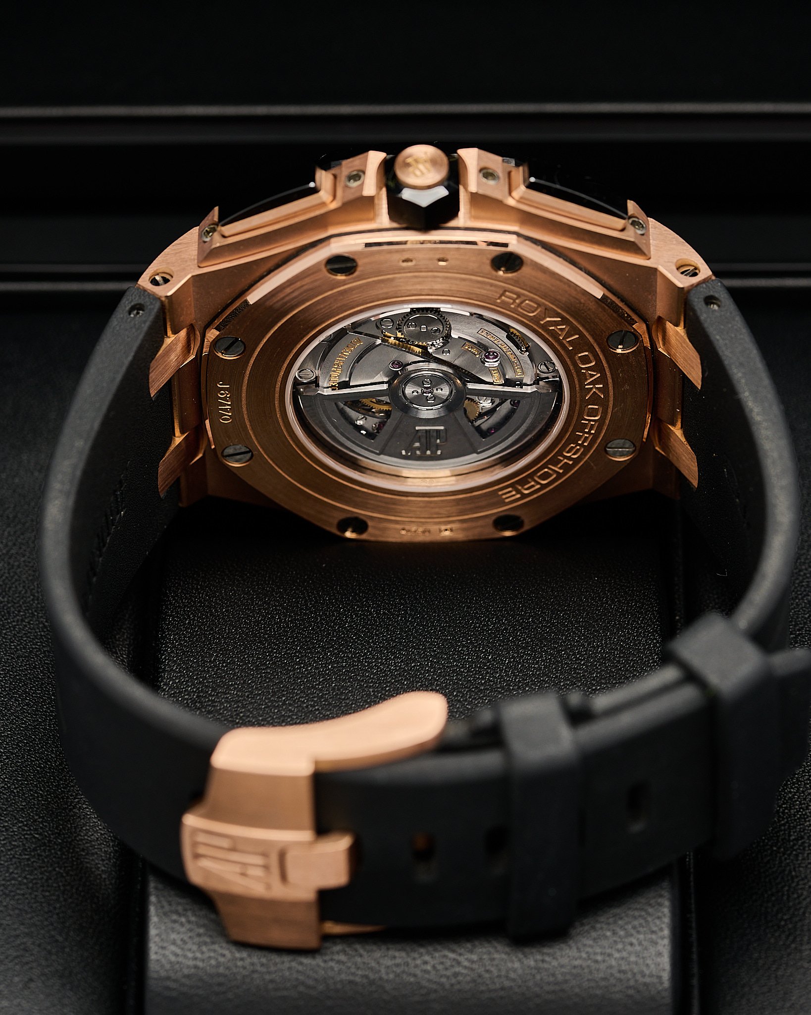 Audemars Piguet royal oak offshore chronograph 26401RO.OO.A002CA.02_25.jpg