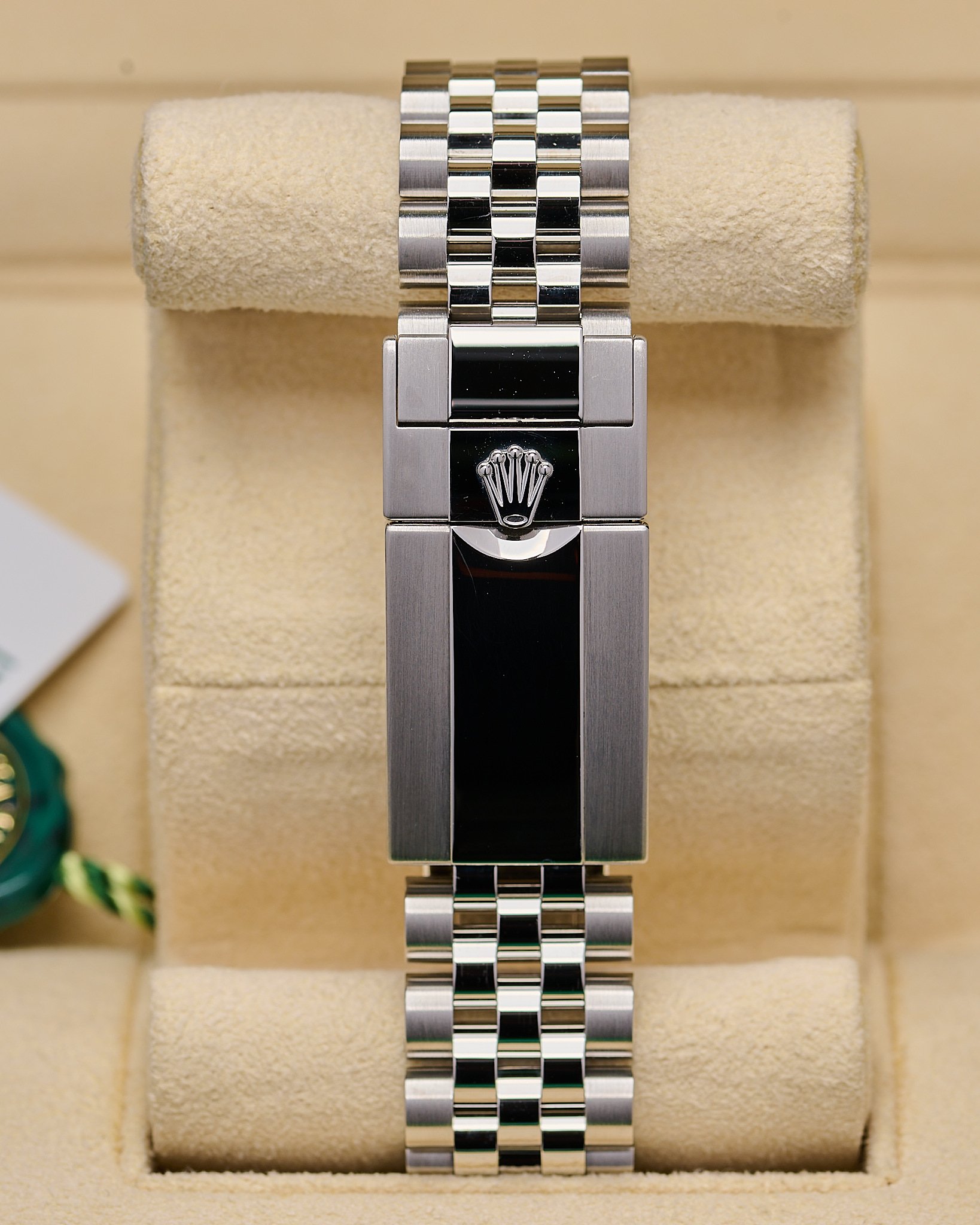 Rolex GMT ii 126710Blro pepsi jubilee_04.jpg