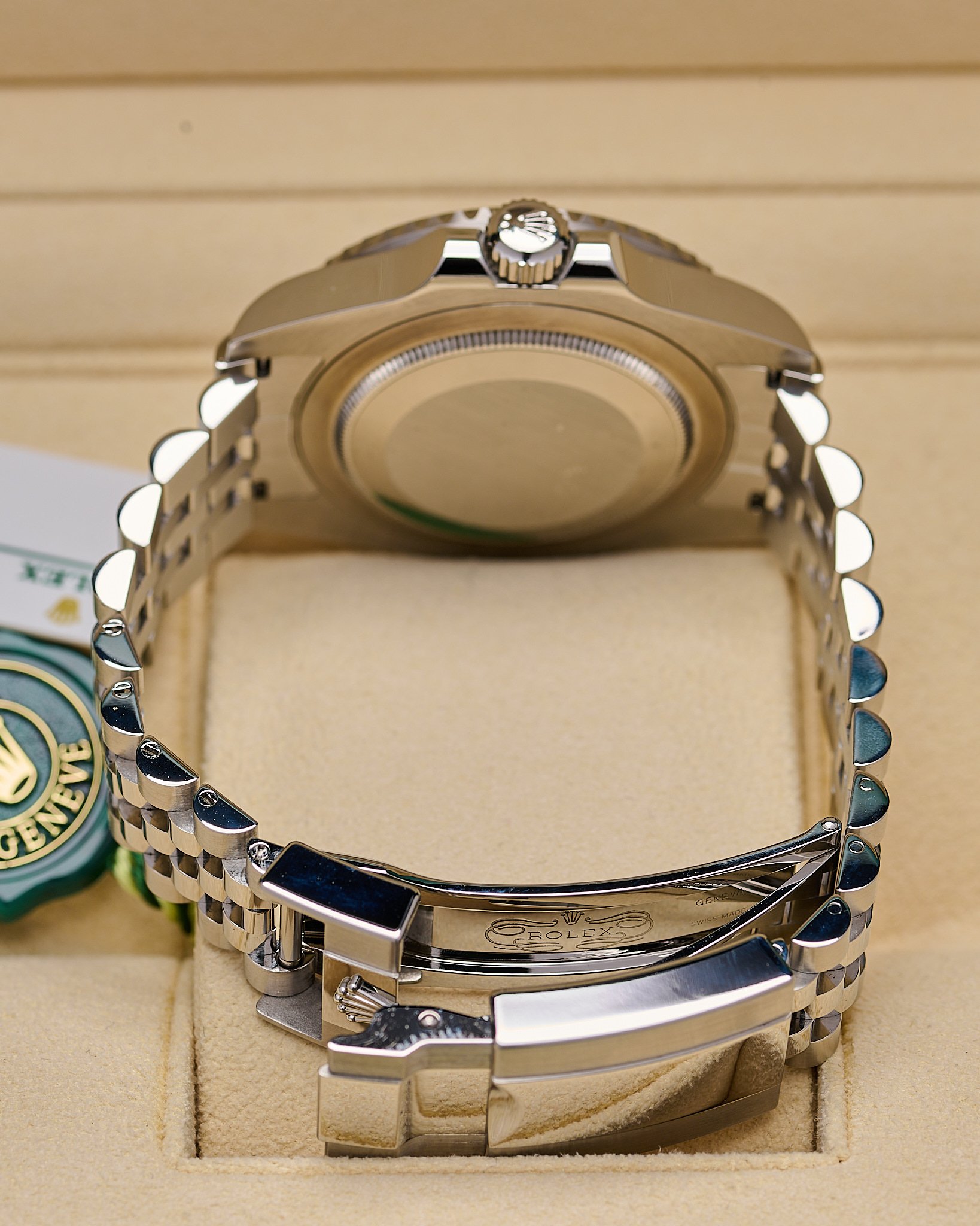 Rolex GMT ii 126710Blro pepsi jubilee_07.jpg