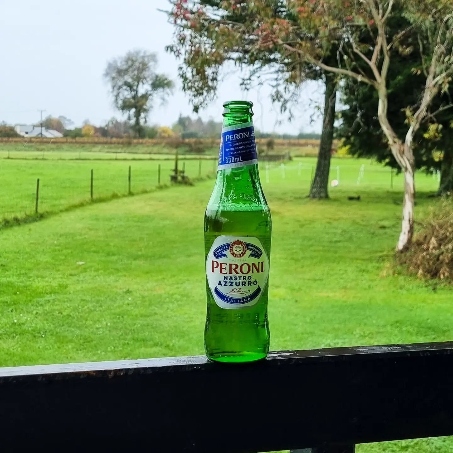#cheers 🍻 Peroni Nastro Azzaro Beer!

New to our shelves and all the way from Italy 🇮🇹 Peroni Beer!

It's the perfect way to see out a wet week!! 🌧