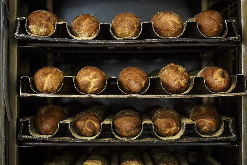 124 West End Deli _freshly_baked_bread_opt.jpg