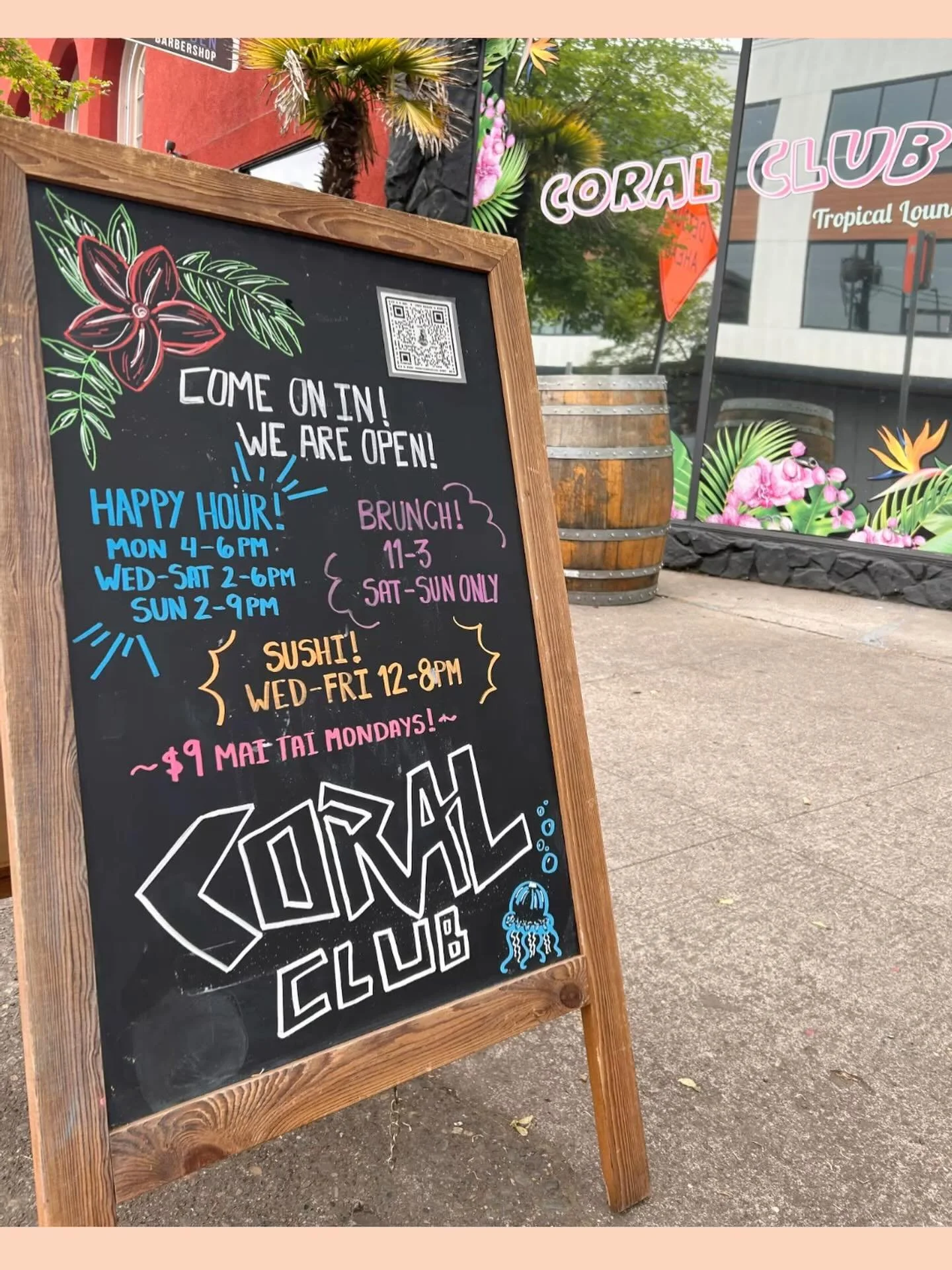 DOWNTOWN! We are open for lunch Wednesday-
Friday, to go food and NA drinks available. 
.
The perfect little lunchtime getaway 🏝️
@coralclubvancouverw
.
Art by our gal, Nyah 🪸
