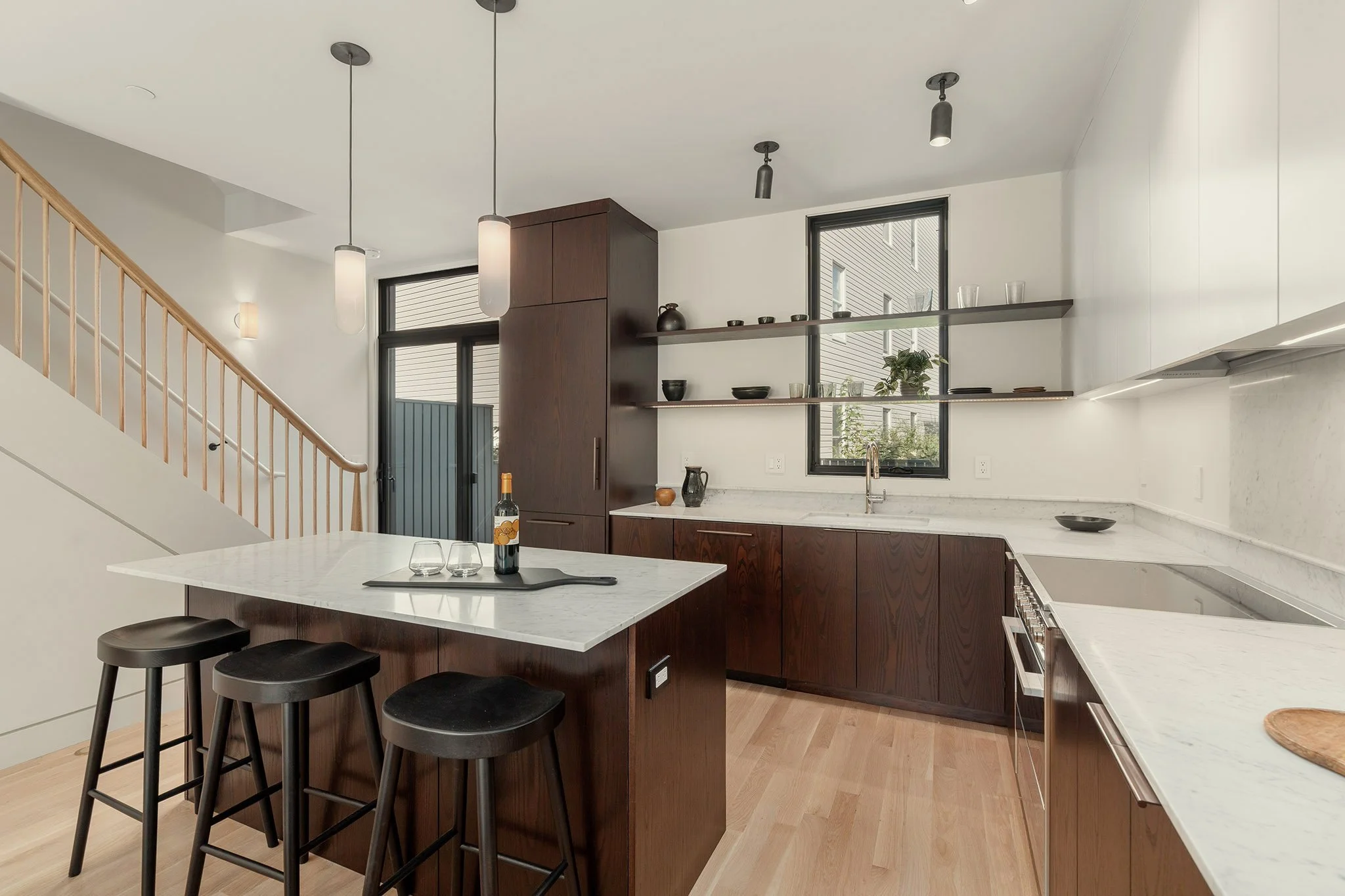 Daylit kitchen following townhouse renovation