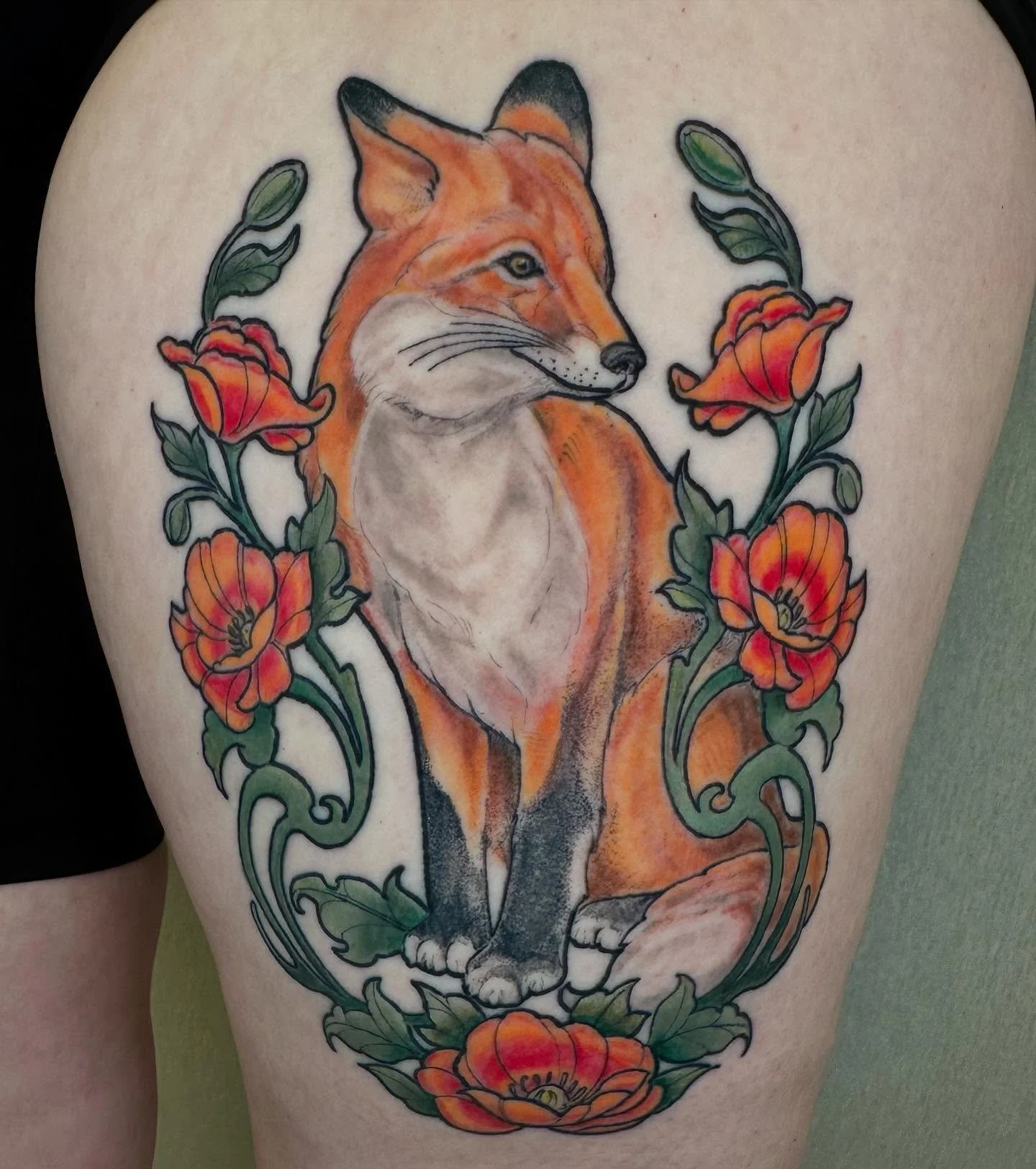 Healed up fox and poppies for Sierra. Thank you so much for trust!! 

#tattoo #tattoos #ink #tattooartist #inked #tattooart #art #tattooideas #tattooed #tattooing #chicago #chicagotattoo #chicagotattooartist #jeremygolden #jeremygoldentattoo #tattood