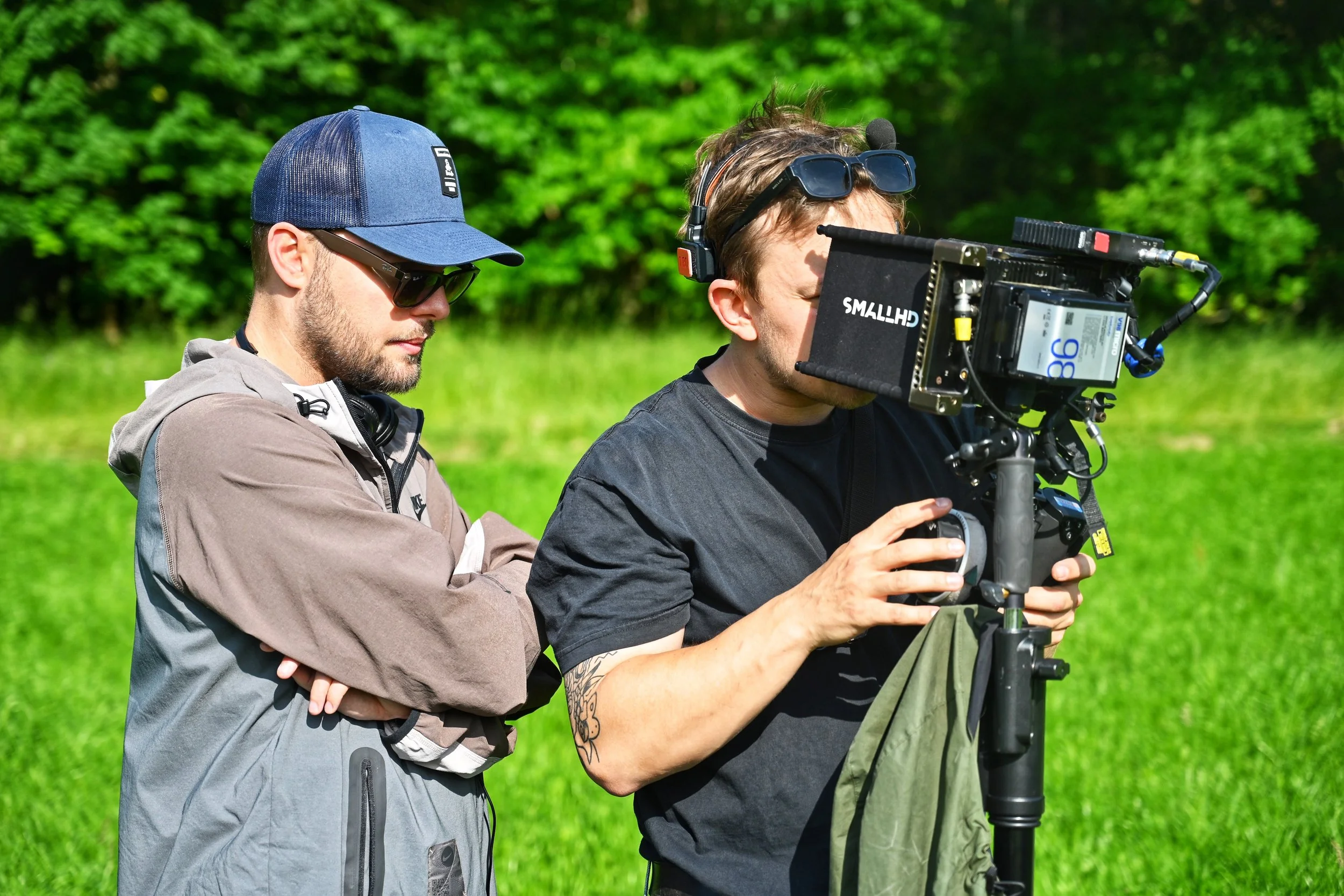 Režisér Dan Pánek (vlevo) při natáčení filmu Po večerce©Jana Lábrová.jpg