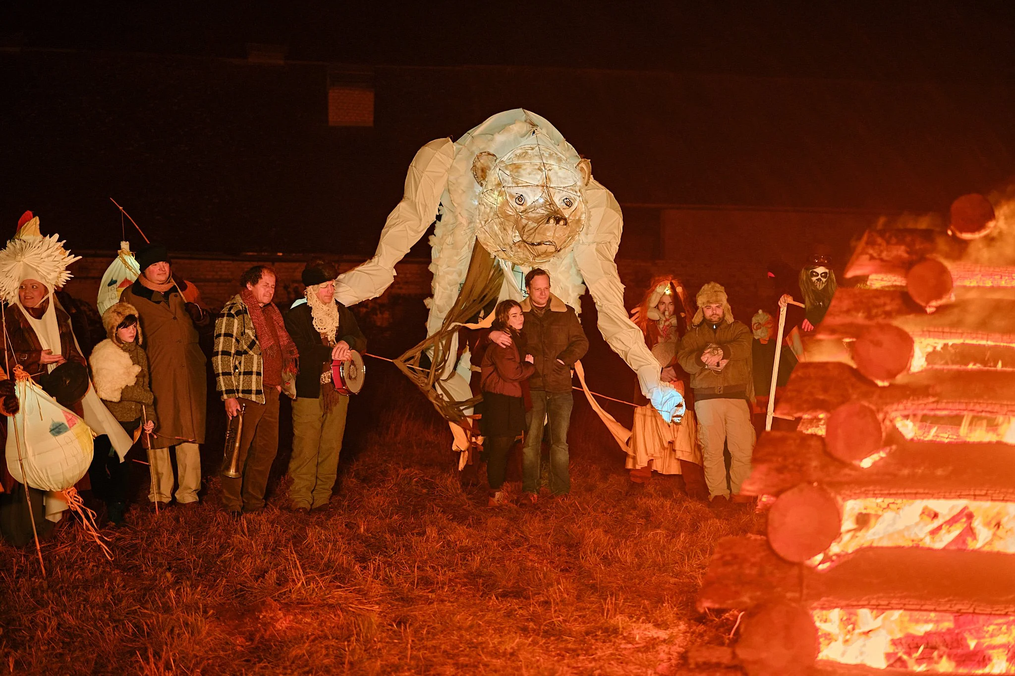 Tanec s medvedom (zdroj Bontonfilm)2.jpg