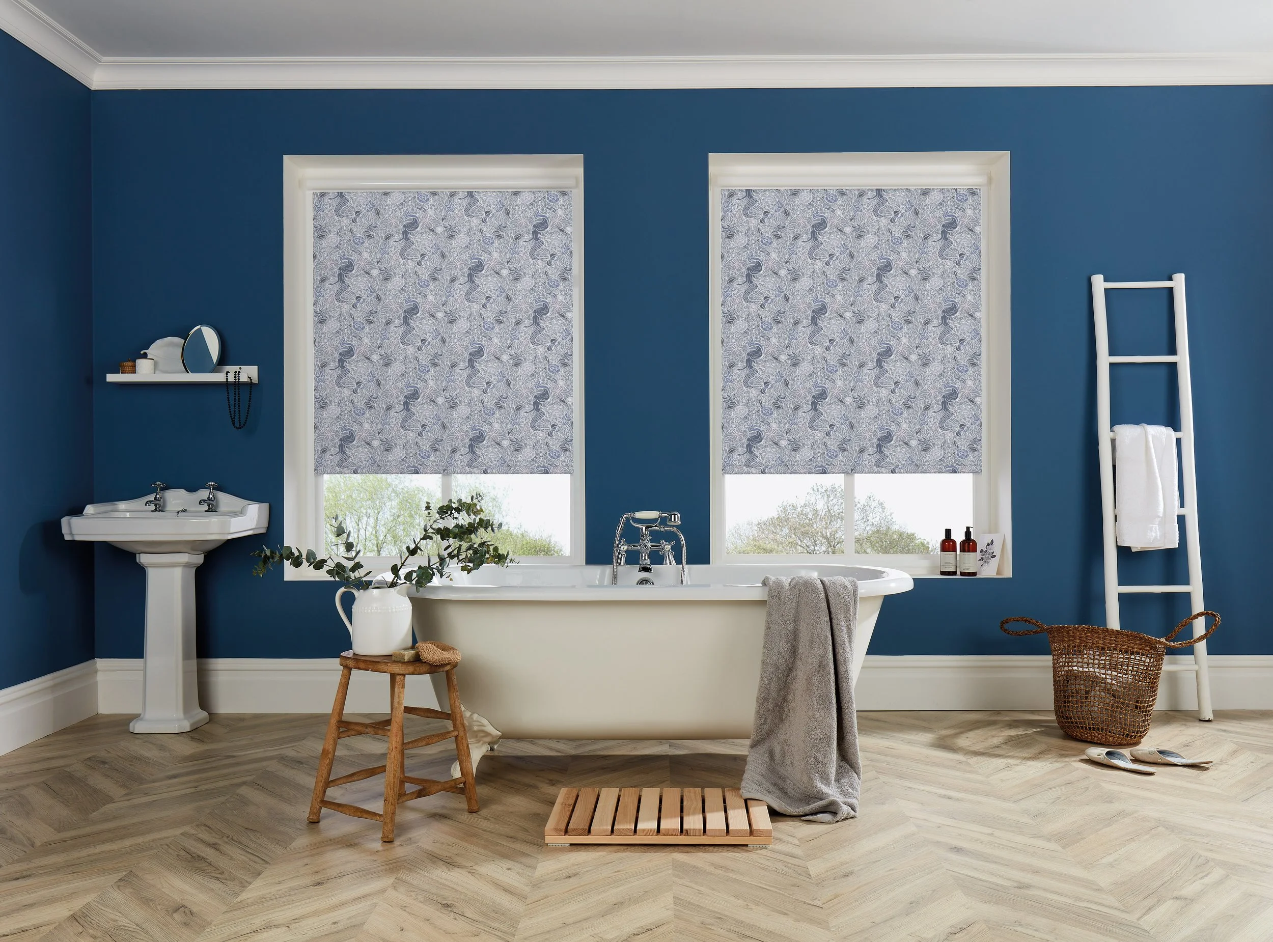 LL_2022_Perfect_Fit_Roller_Konnect_Mermaids-of-Mayflower_Indigo_Bath_Main_MAIL.jpg