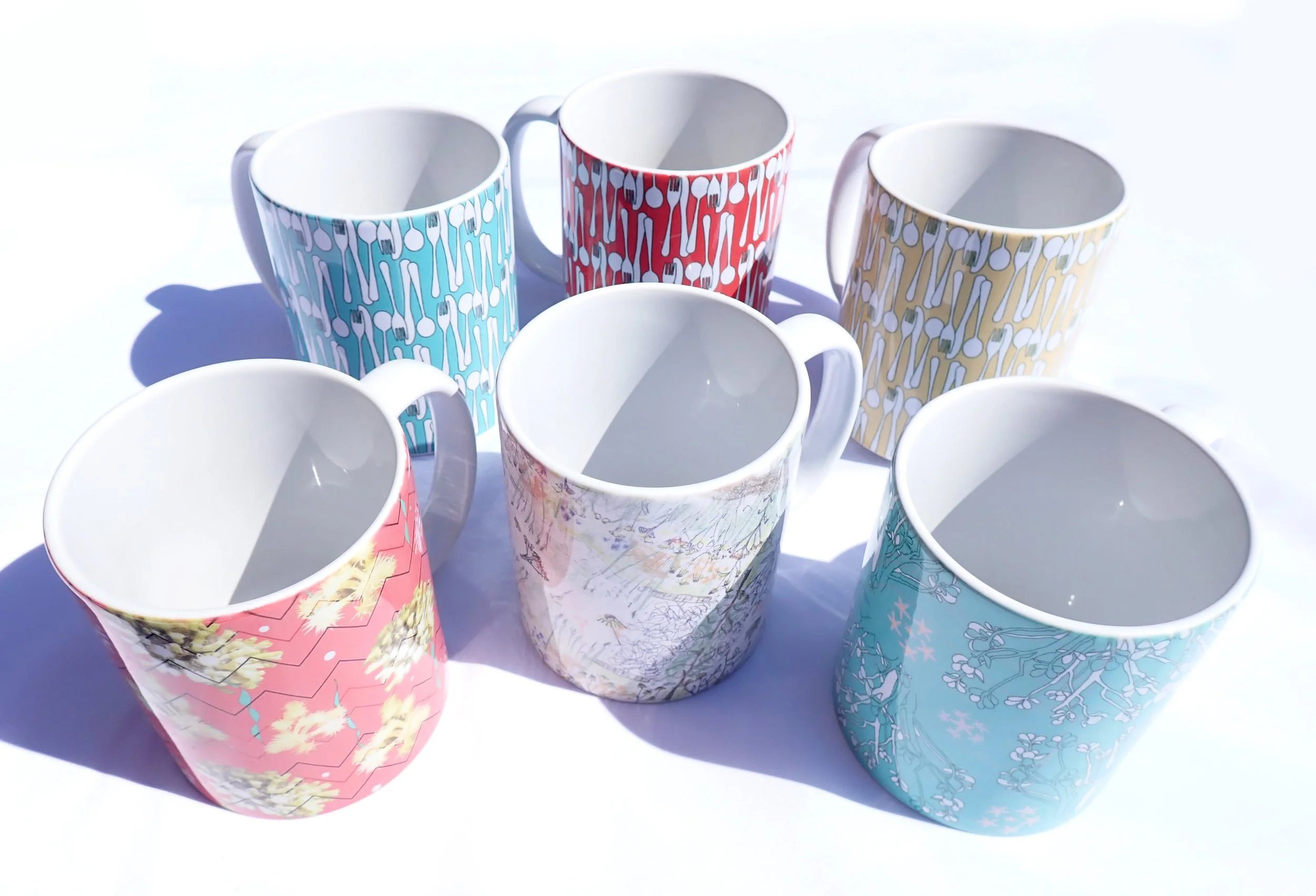 Patterned ceramic mugs
