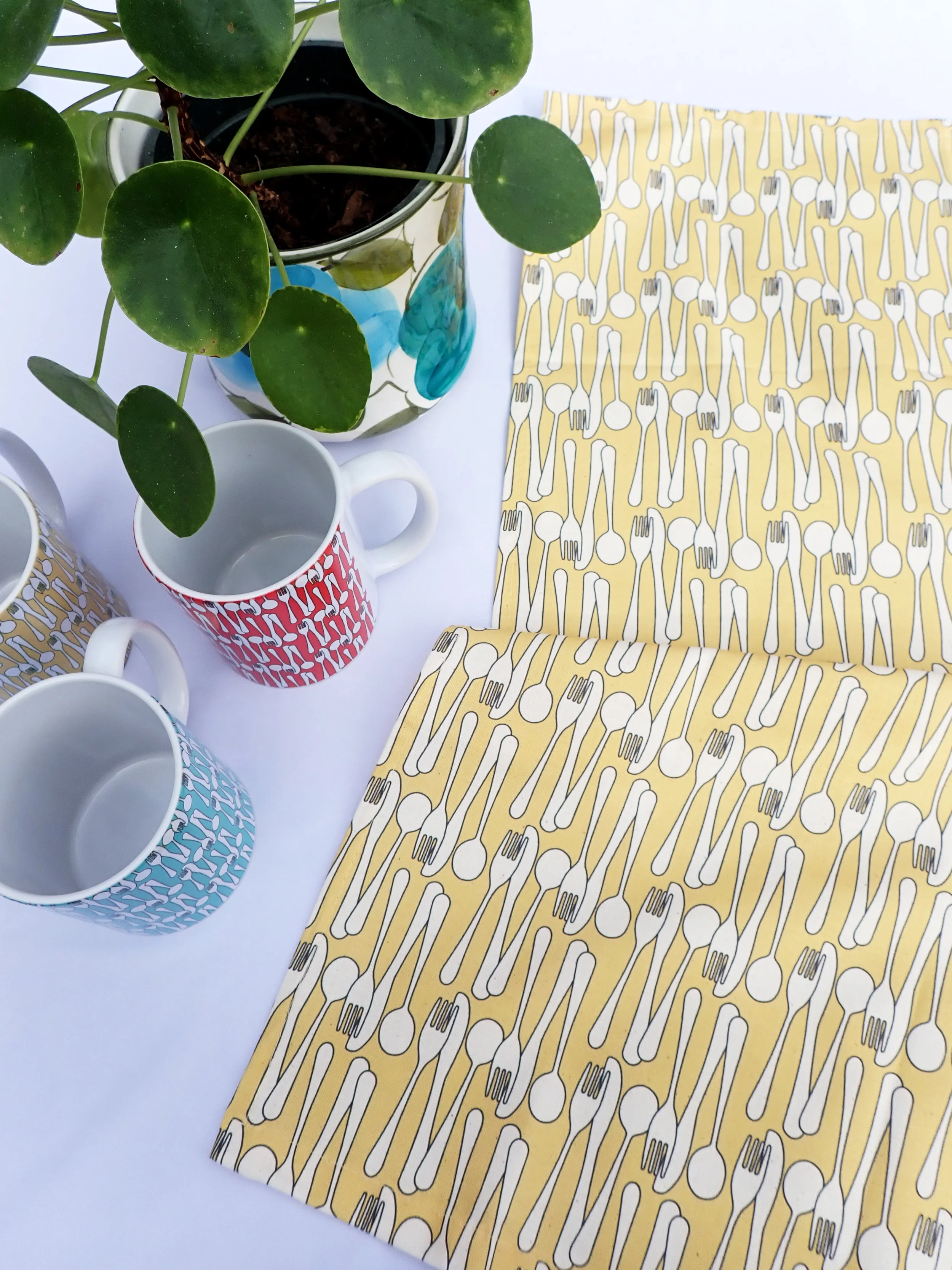 P3030725_sunny yellow_teatowel_edit.jpg