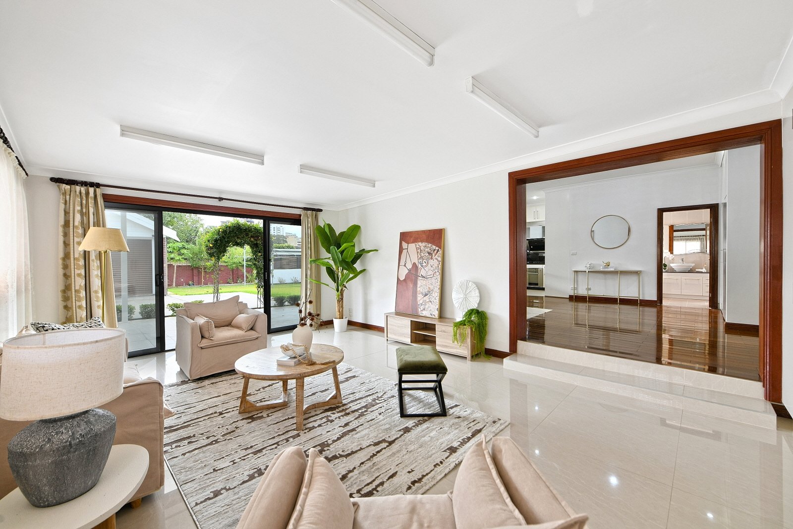 (WEB) 8A Neirbo Avenue, Hurstville (5).jpg