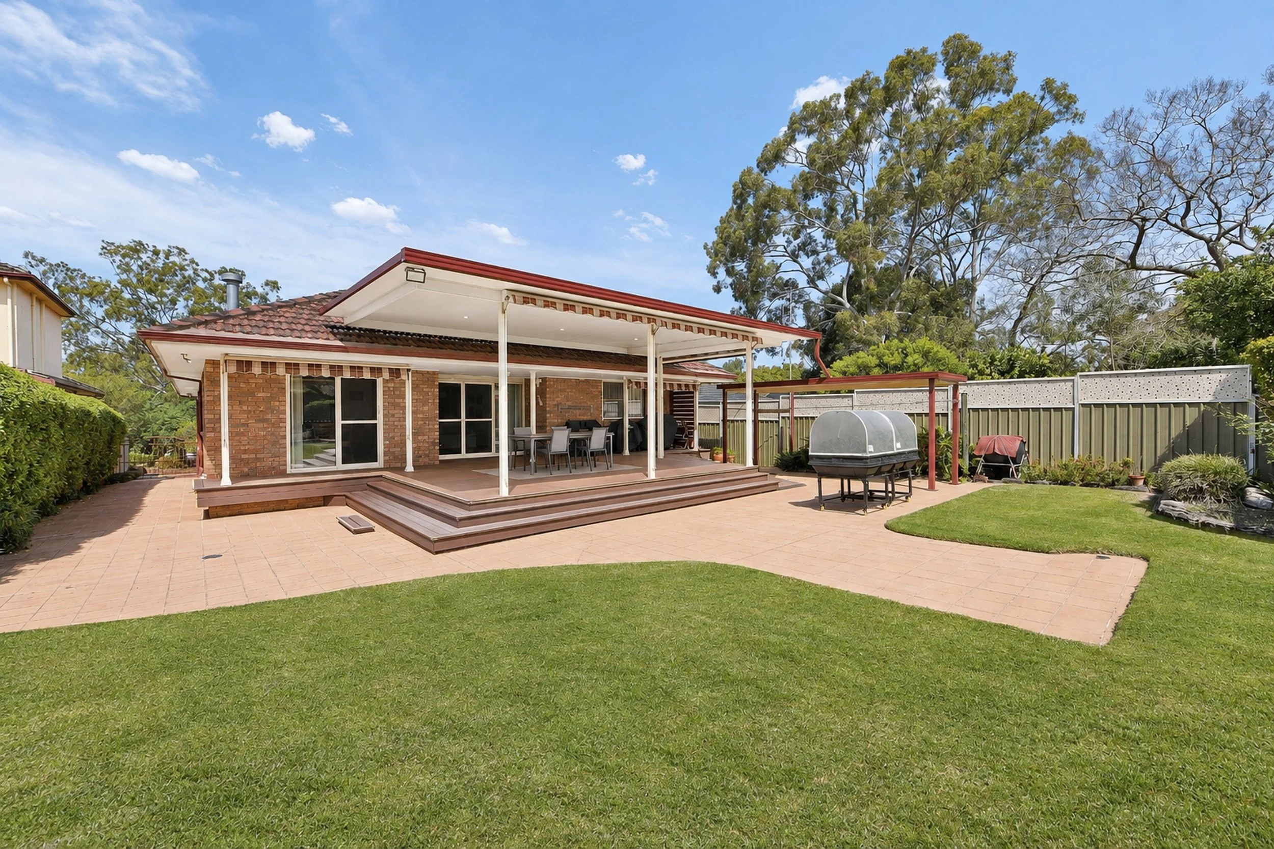 Oatley_Backyard_Print_6MB.jpg