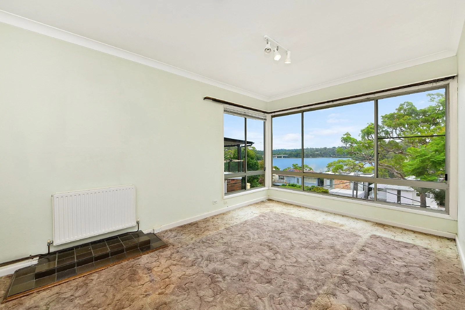 (WEB) 74 Lansdowne Parade, Oatley (5).jpg