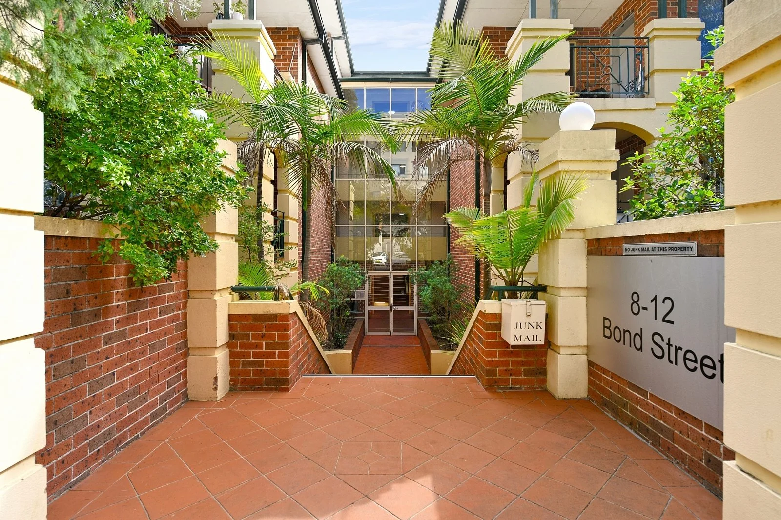 (WEB) 16_8-12 Bond St, Hurstville (1).jpg