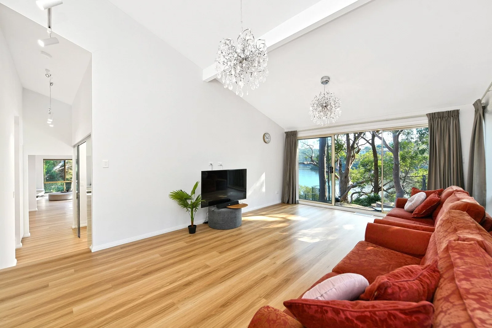 (WEB) 37A Belmore Rd, Peakhurst (12).jpg