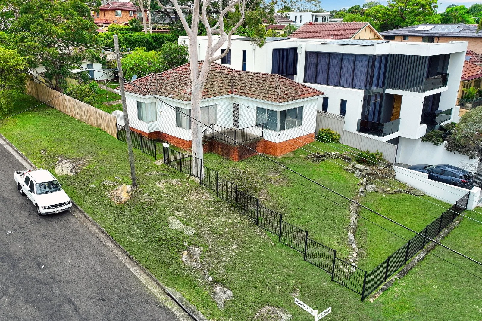 (WEB) 33 Glen Rd, Oatley (5)-1.jpg