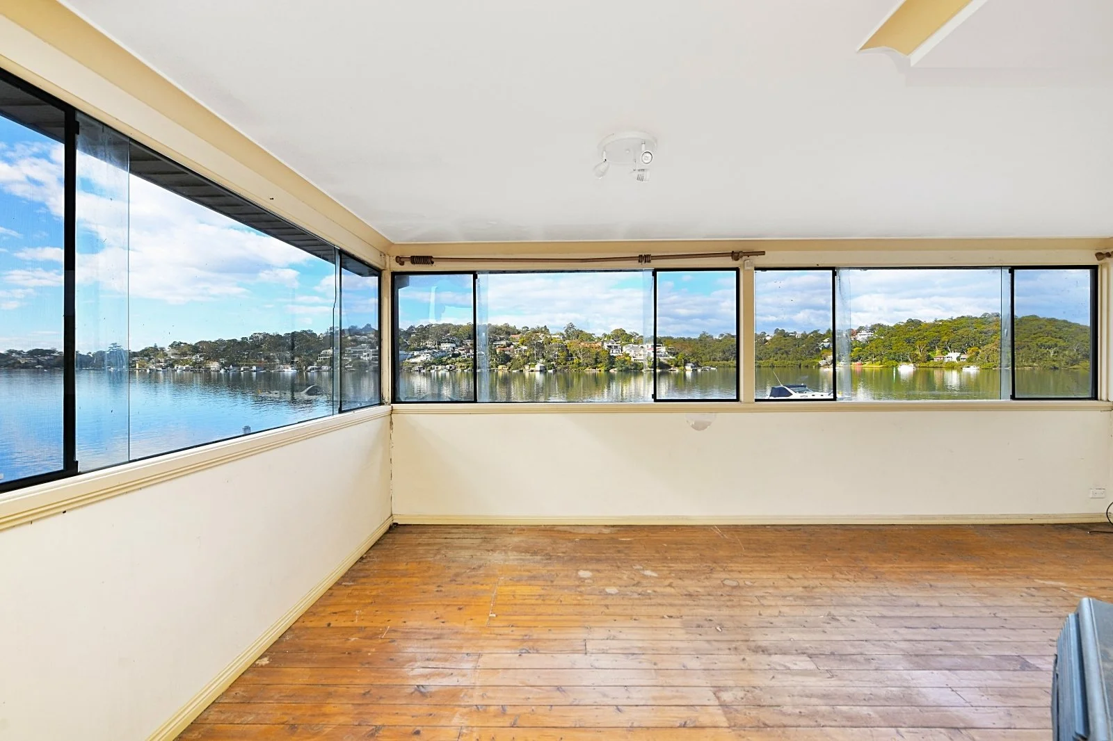 (WEB) 56 Algernon St, Oatley (9).jpg