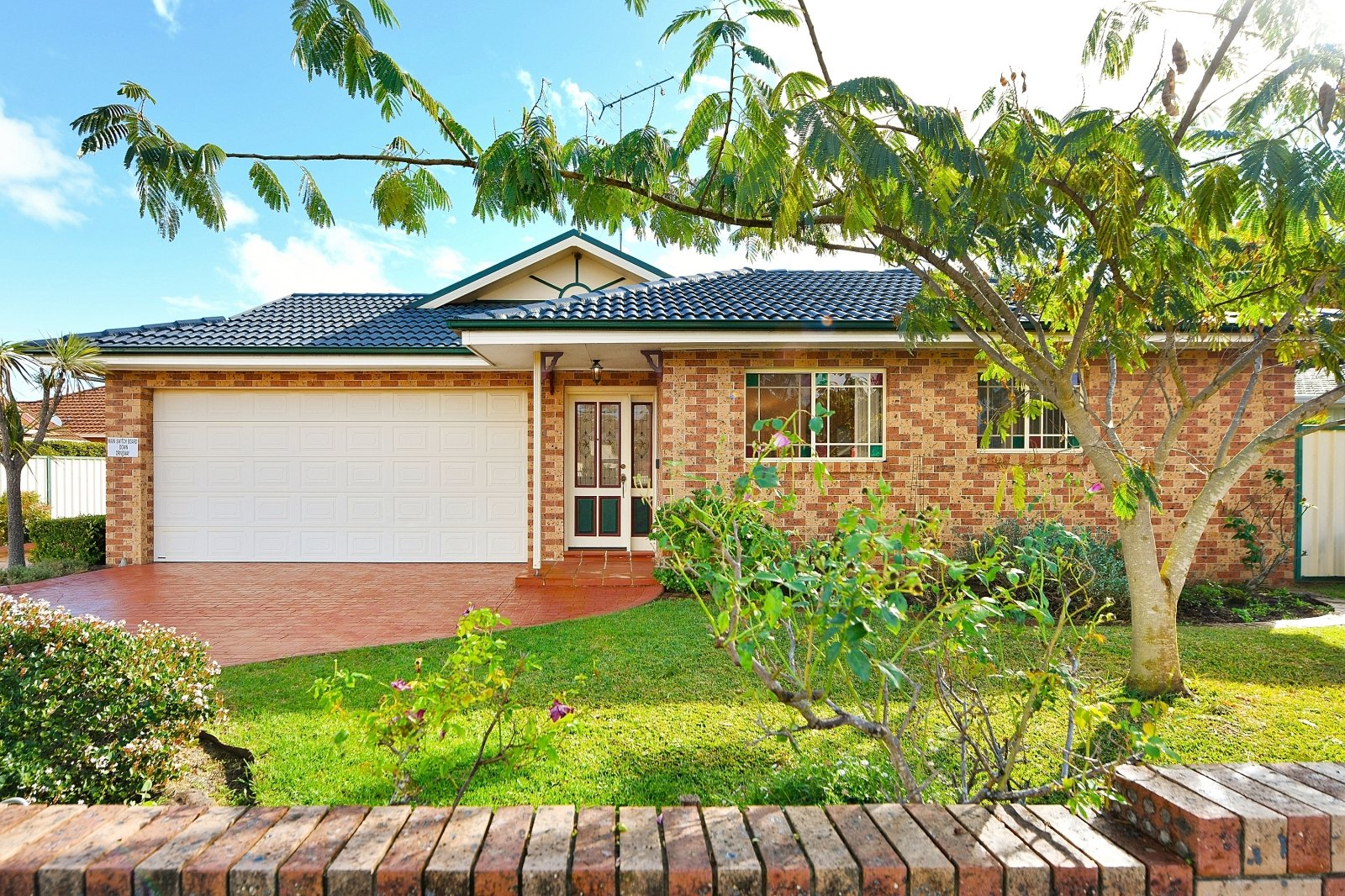(WEB) 1_51 Ogilvy St, Peakhurst  (1).jpg
