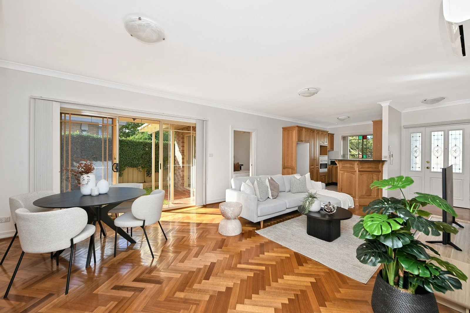 (WEB) 1_51 Ogilvy St, Peakhurst  (3).jpg