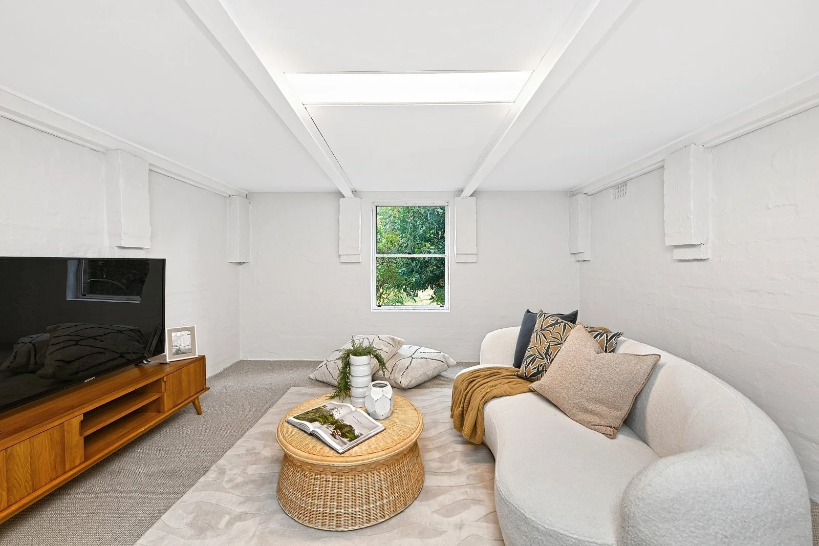 (WEB) 14 Macken Cres, Oatley (12).jpg