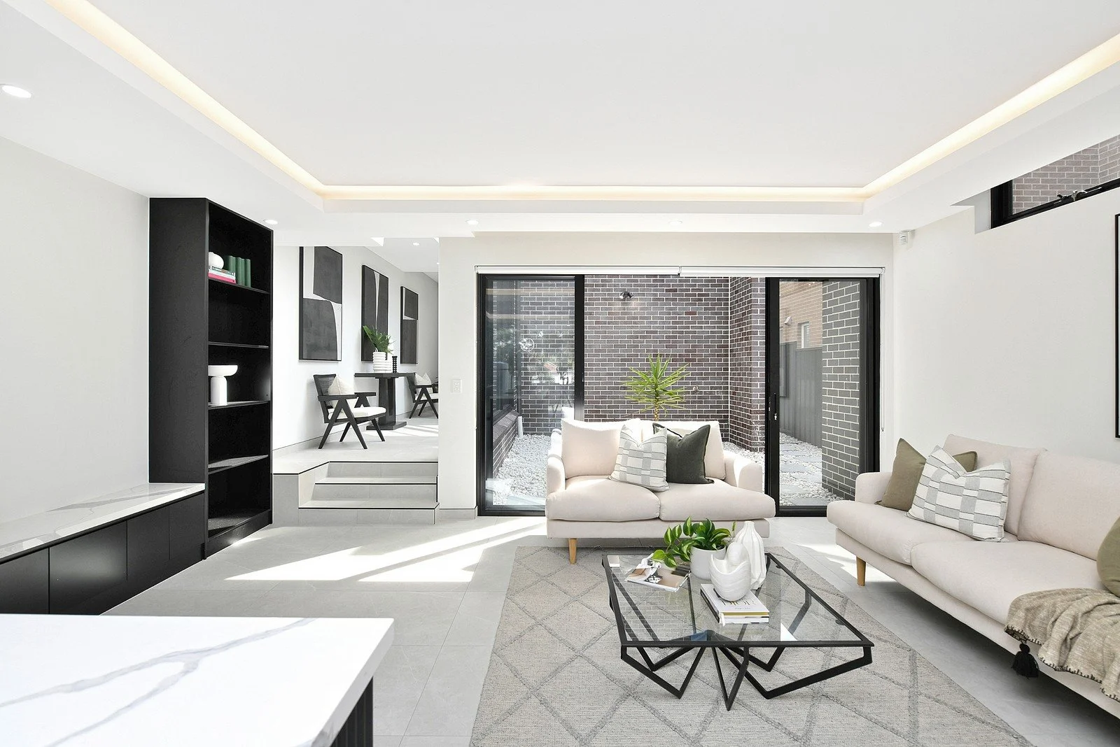 (WEB) 7 Blackshaw Ave, Mortdale (11).jpg