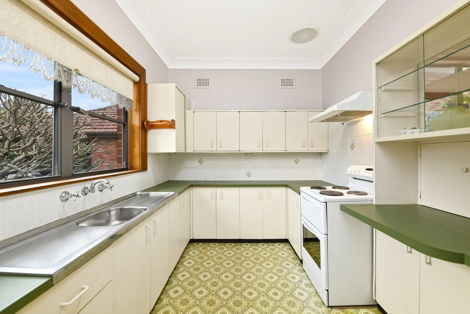 (web) 38 Rosa Street, Oatley (3).jpg