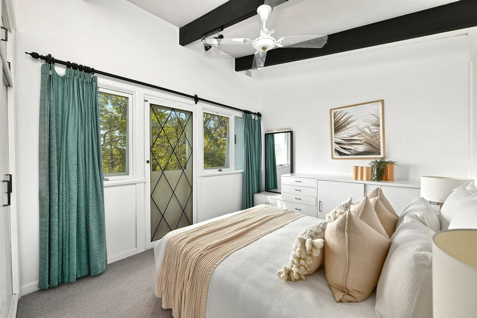 (WEB) 18 Lansdowne Parade, Oatley (10).jpg