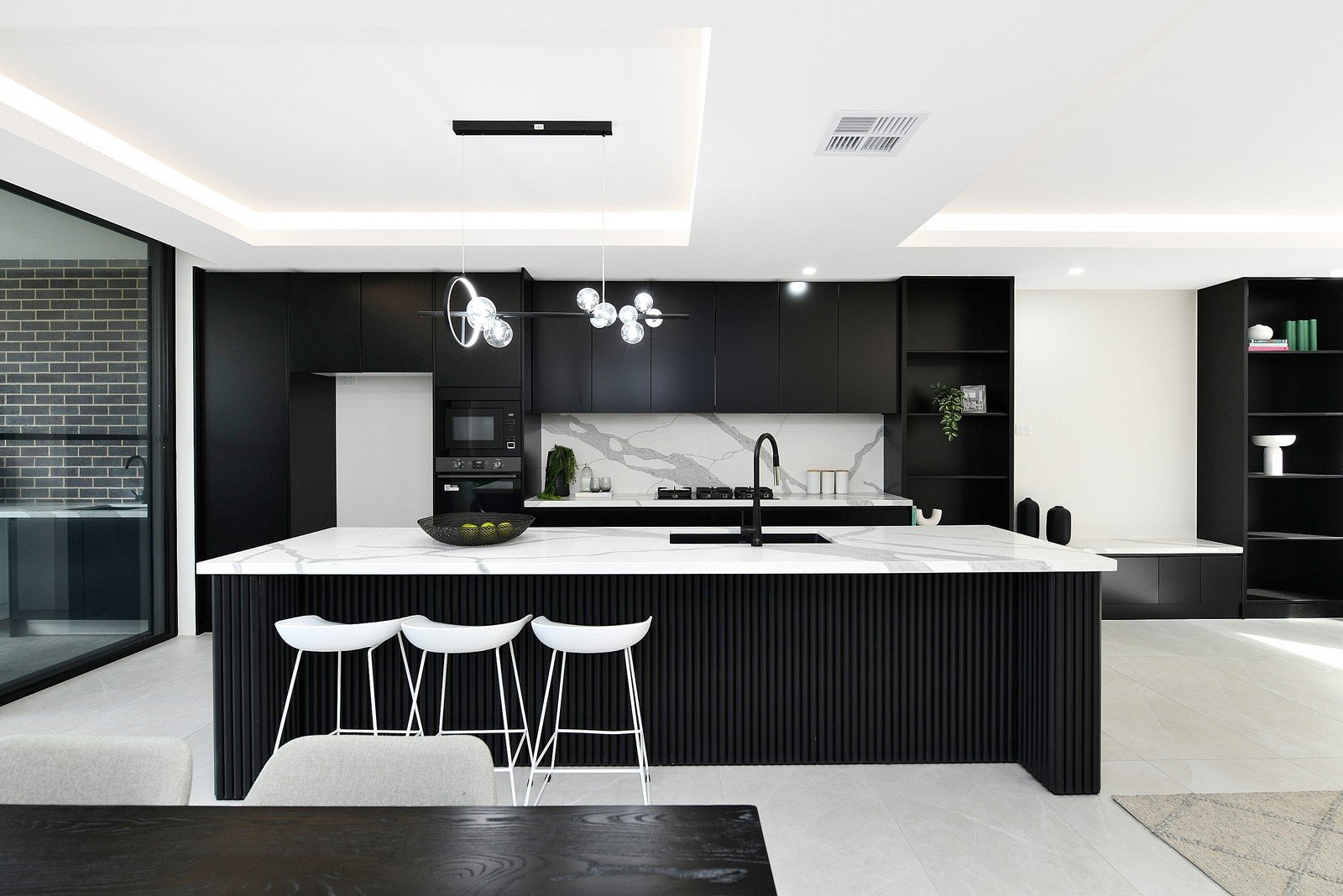 (WEB) 7 Blackshaw Ave, Mortdale (6).jpg