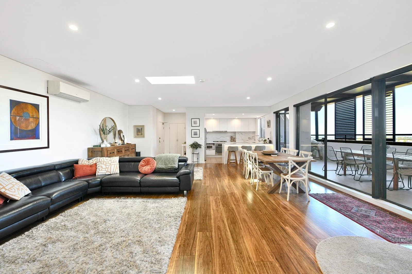 (WEB) 62_313 Forest Rd, Hurstville (5).jpg