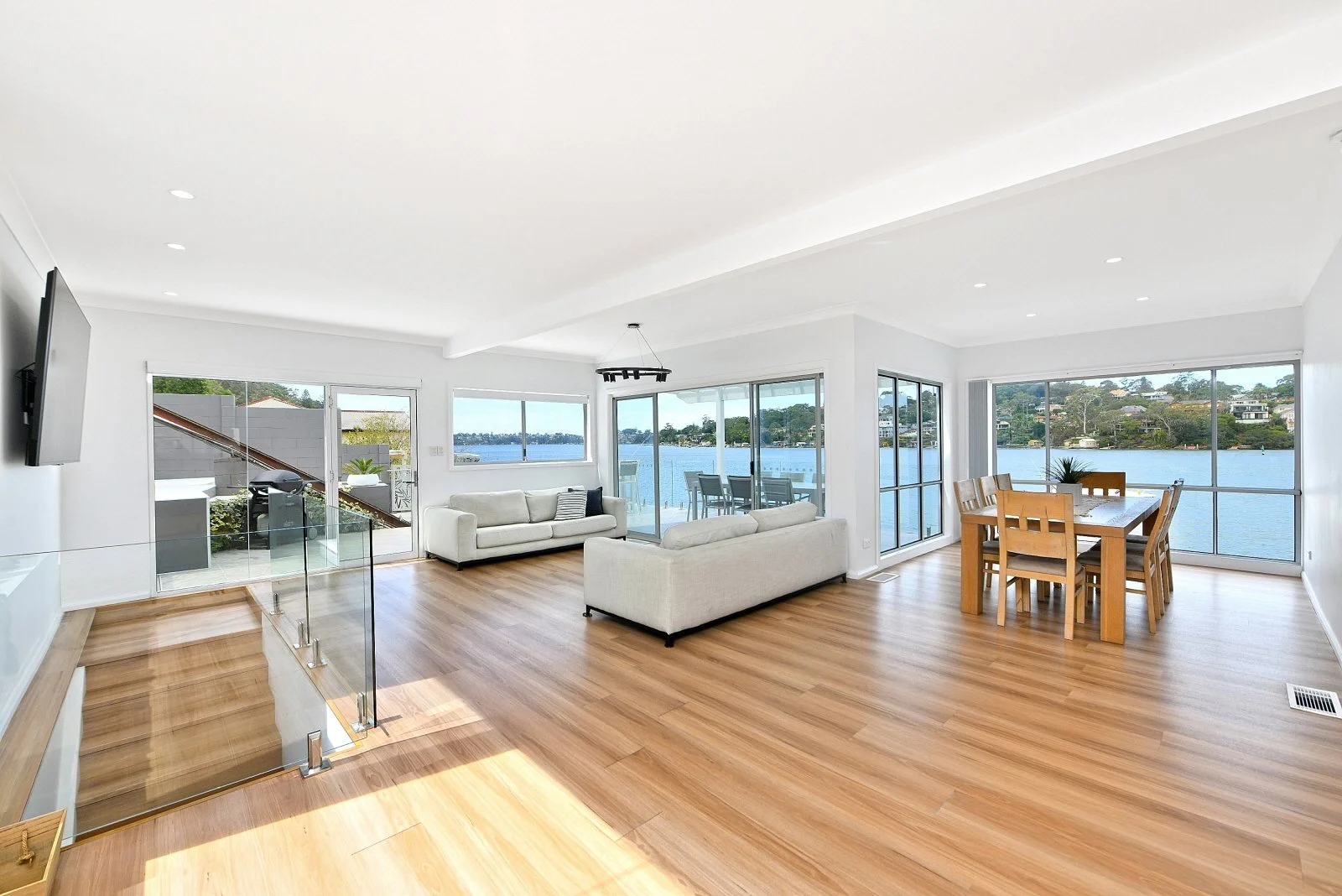 (WEB) 60 Algernon St Oatley (14).jpg