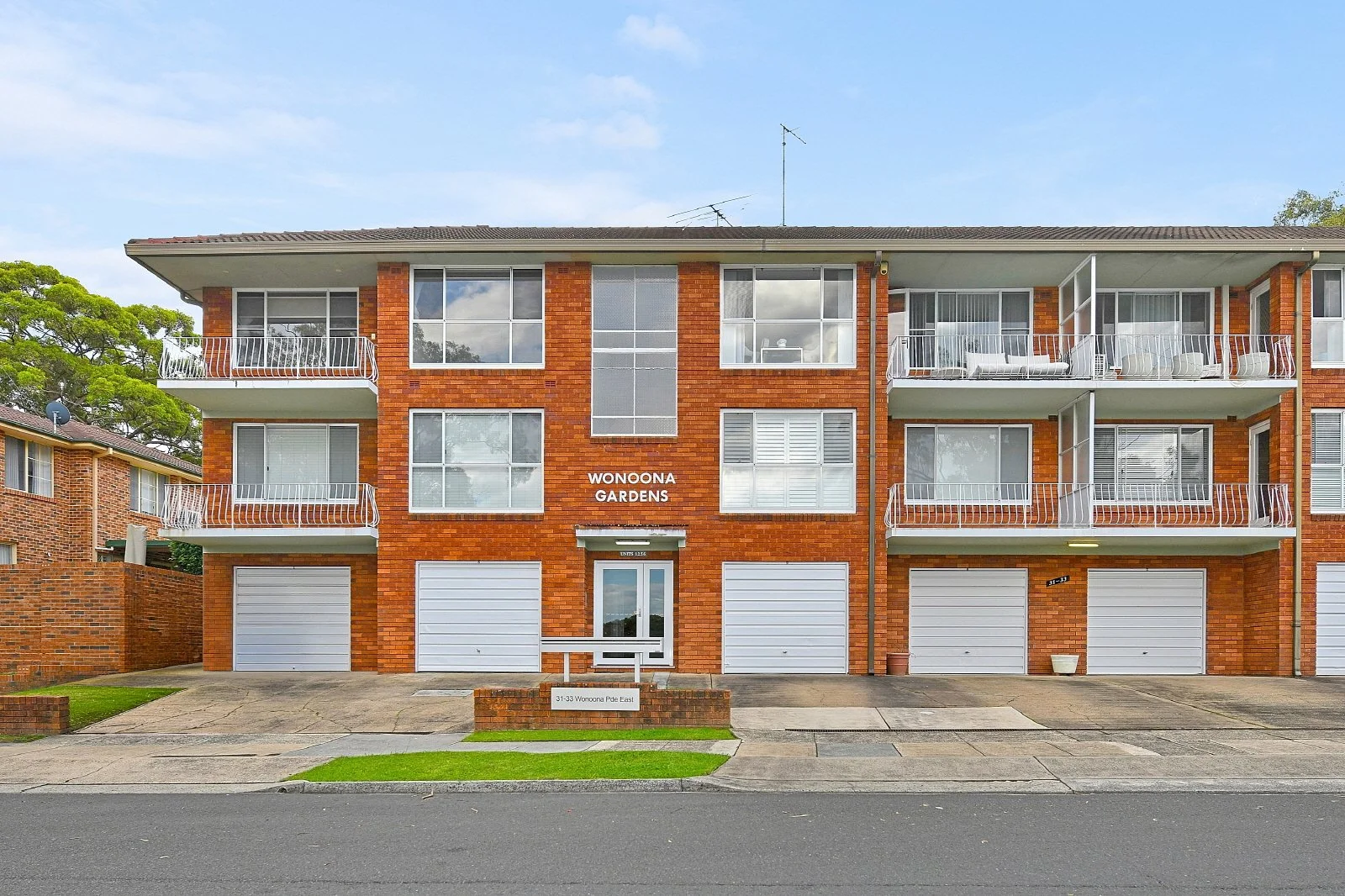 (WEB) 6_31 Wonoona Parade E, Oatley (11).jpg