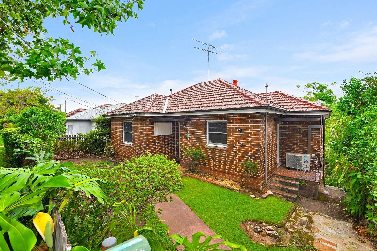 (WEB) 74 Lansdowne Parade, Oatley (4).jpg