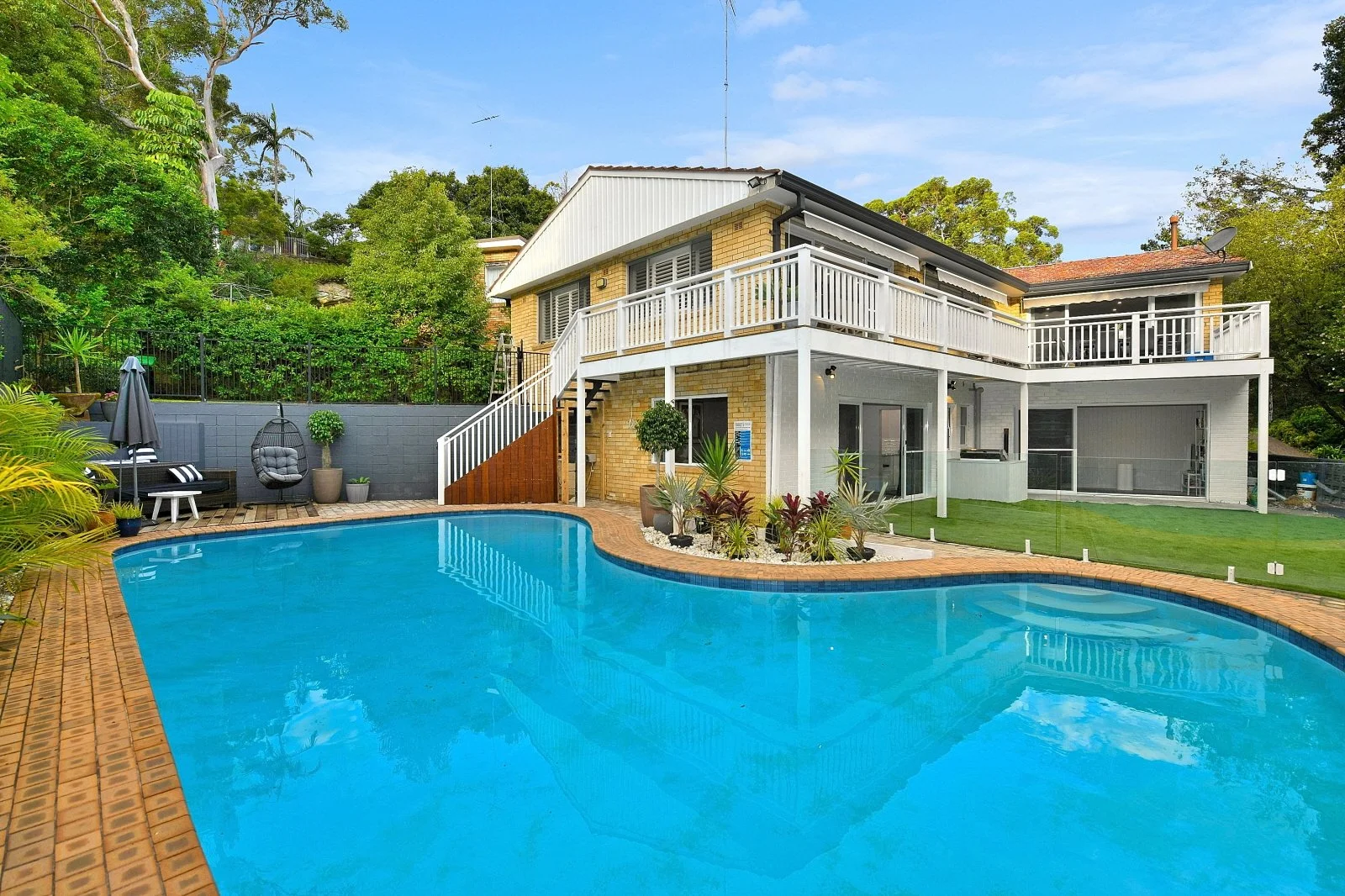 (WEB) 40 Boyd Ave, Lugarno (16).jpg