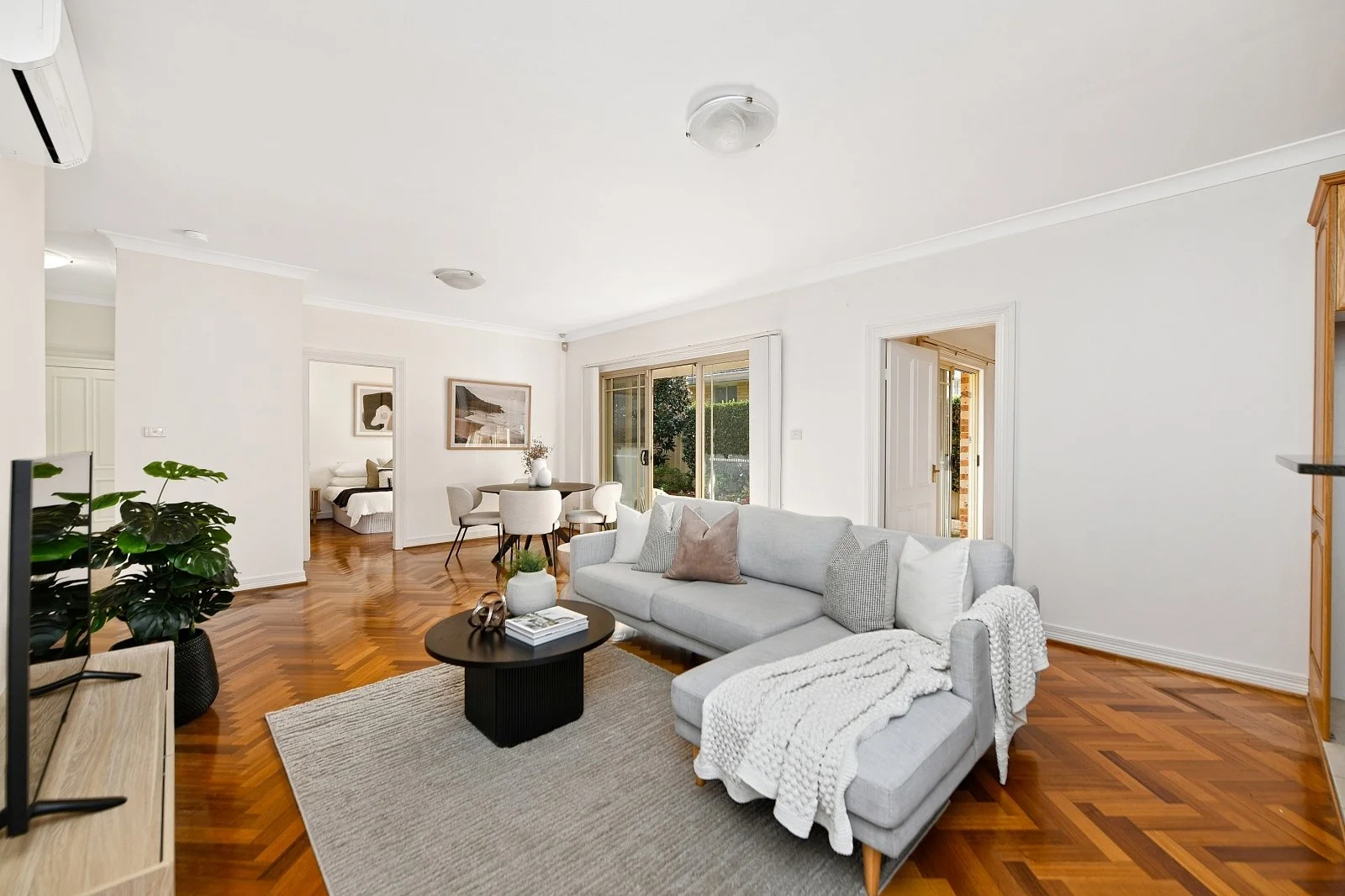 (WEB) 1_51 Ogilvy St, Peakhurst  (2).jpg