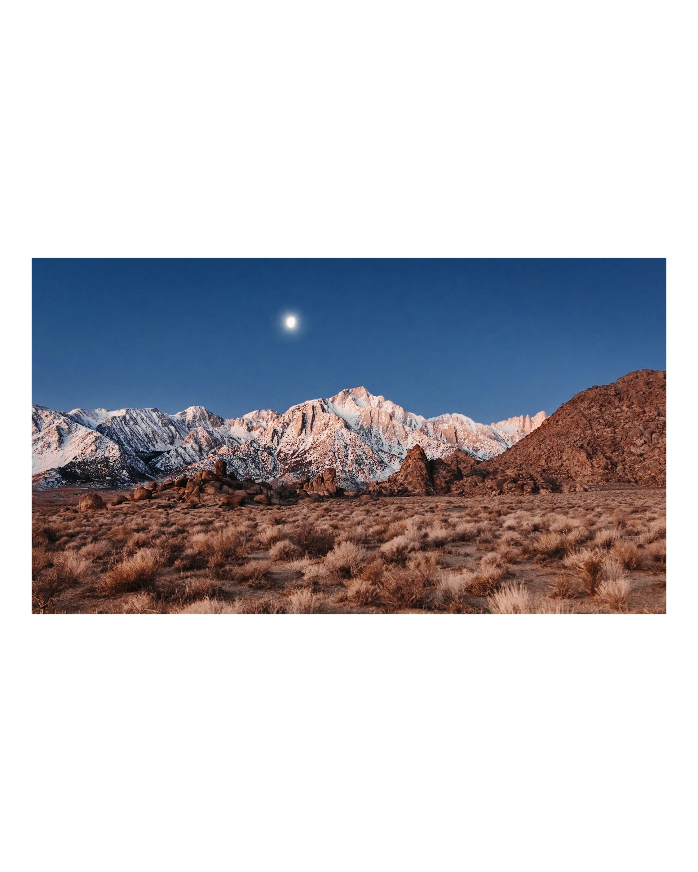 Moonset on the Eastern Sierra