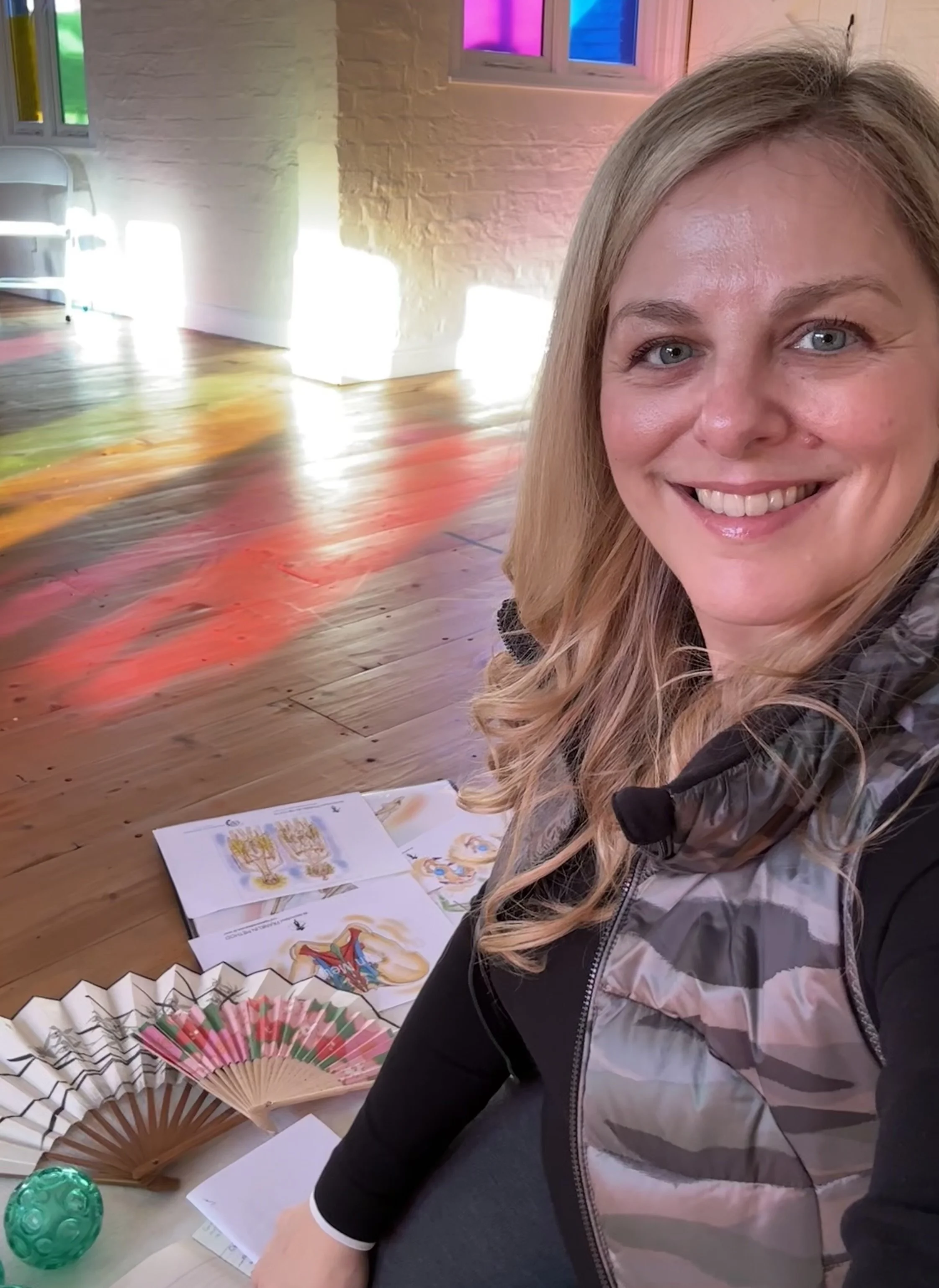 Sarah Pritchard Master Somatic Movement Educator and Master Somatic Movement Therapist and Level 4 Expert Franklin Method educator at Stables Yoga Centre York with anatomical imagery and movement tools for dancers and pilates teachers