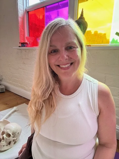 Sarah Pritchard, ISMETA Registered Master Somatic Movement Therapist, Master Somatic Educator, Level 4 Franklin Method Educator, and SomaSoul Somatic Therapist leading a vagus nerve workshop at Stables Yoga in York.