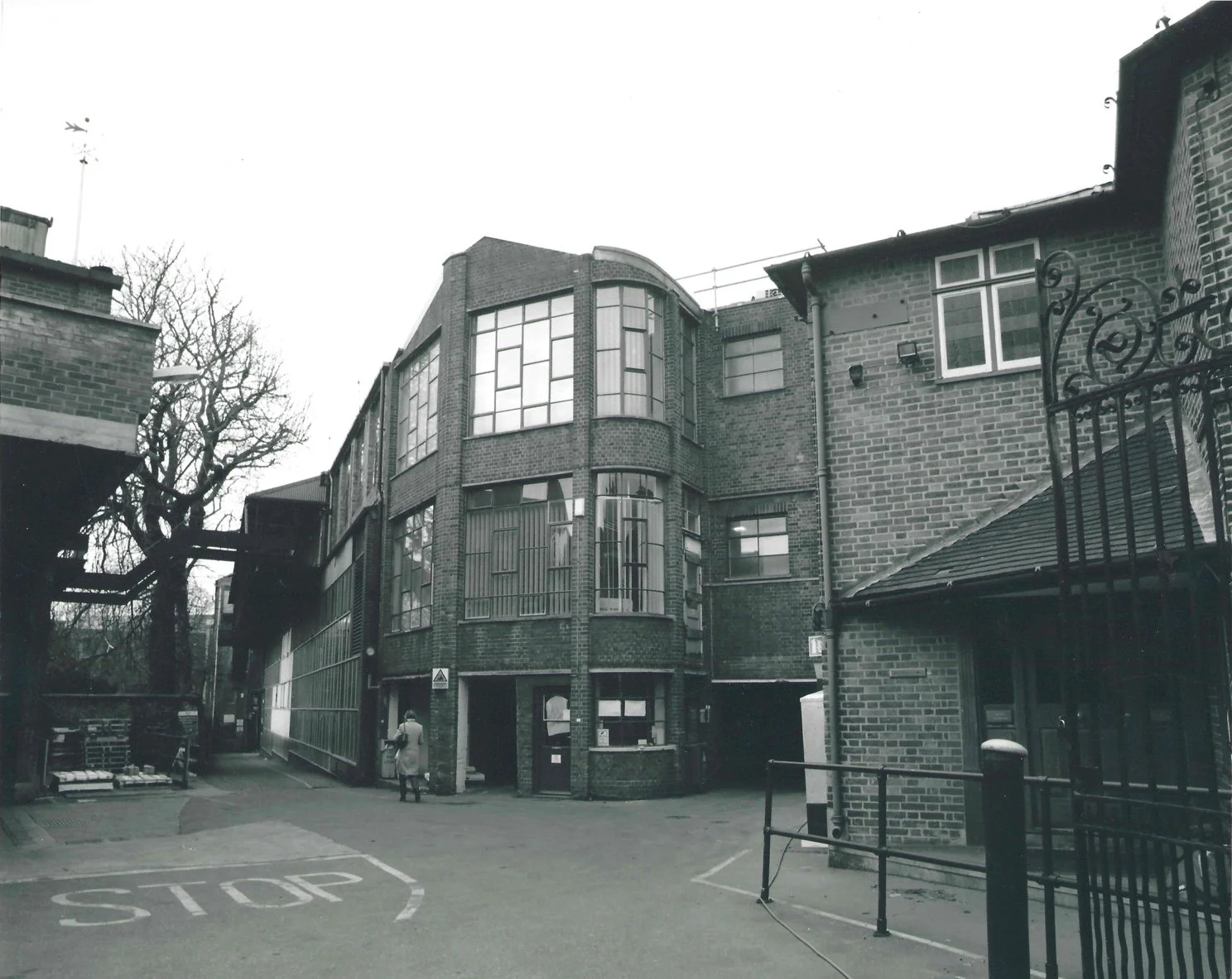 Walton Well Road entrance