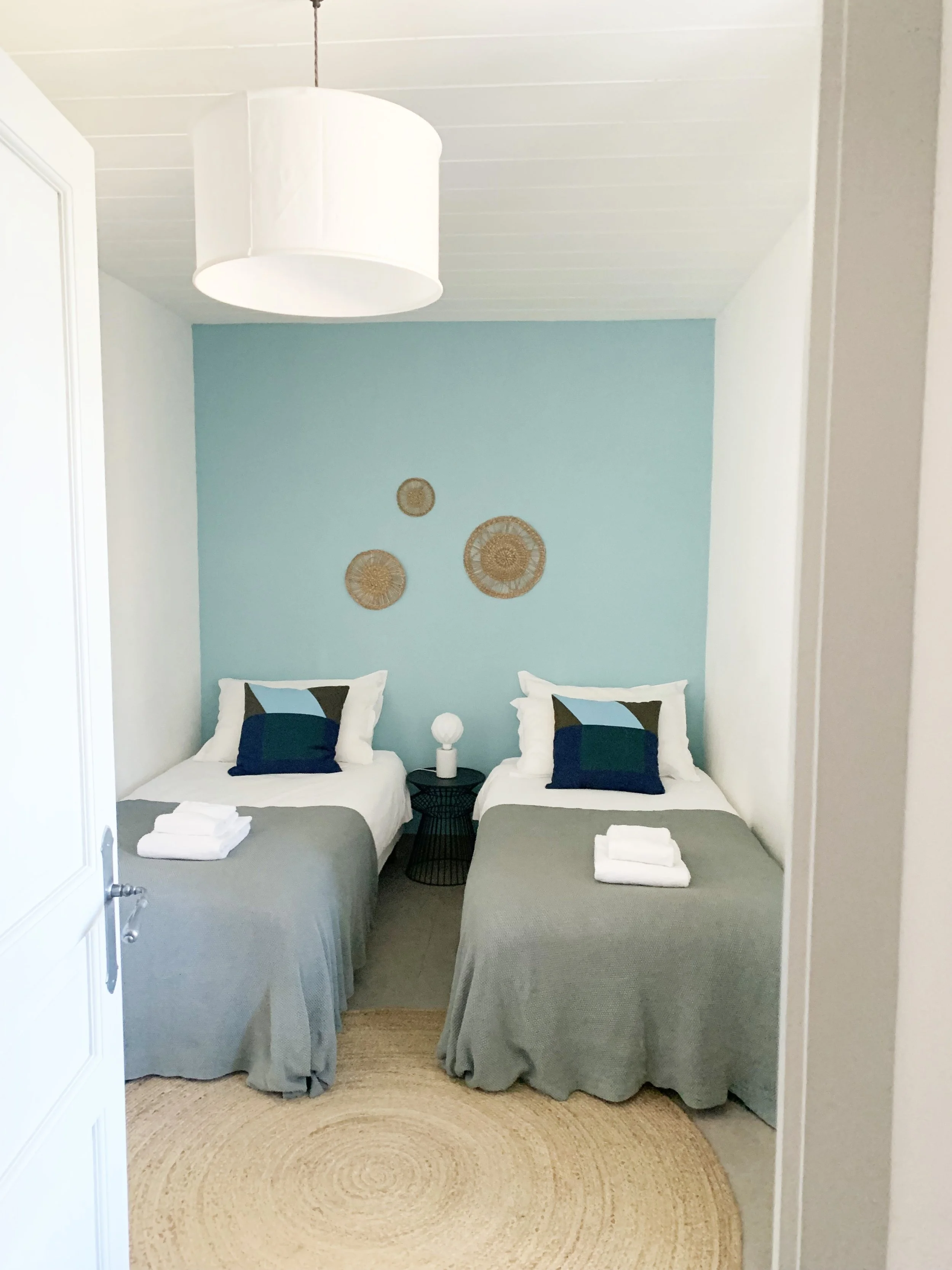 AMARILLYS_CH BLEUE EN TWIN .jpg