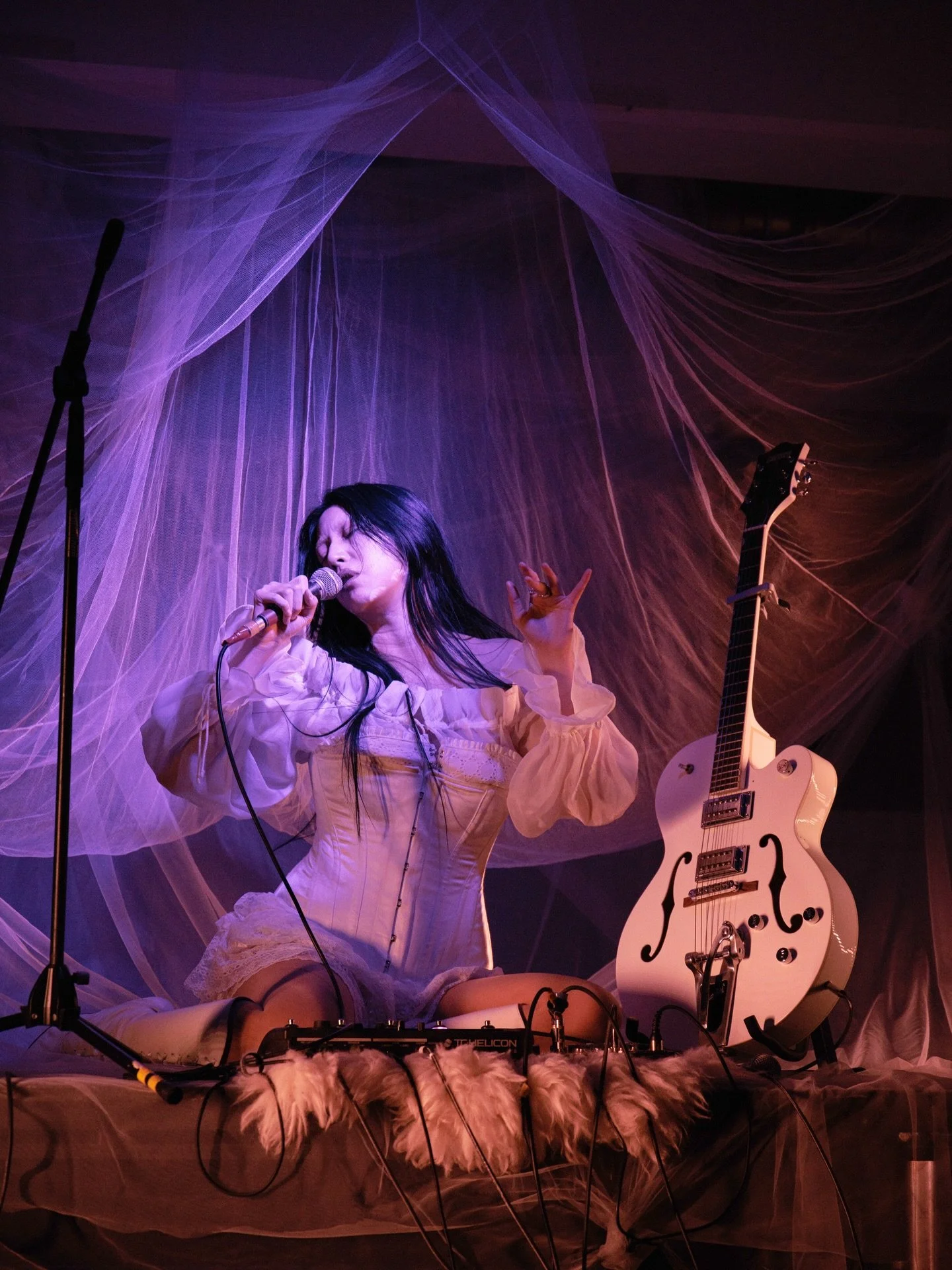 Ritual artist and composer RIEKO joins 𝘊𝘰𝘭𝘭𝘦𝘤𝘵𝘪𝘷𝘦 𝘈𝘭𝘵𝘢𝘳 for 𝘊𝘖𝘋𝘈 &ndash; an offering of live art and music curated by @diasporas_now

@riekowhitfield&rsquo;s mesmerising live performances are at the heart of her oracular multi-disc